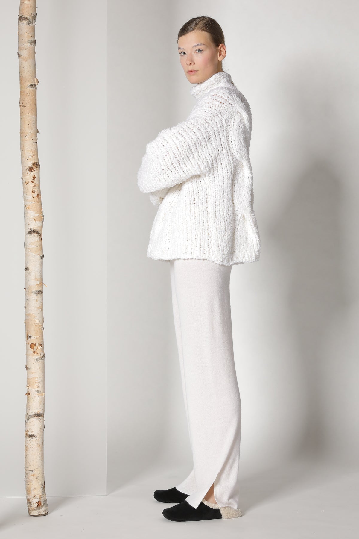 Sminfinity-Handknitted Cable Jumper-Strick & Pullover-Black-Deal-Outlet-by-ARCHIVIST