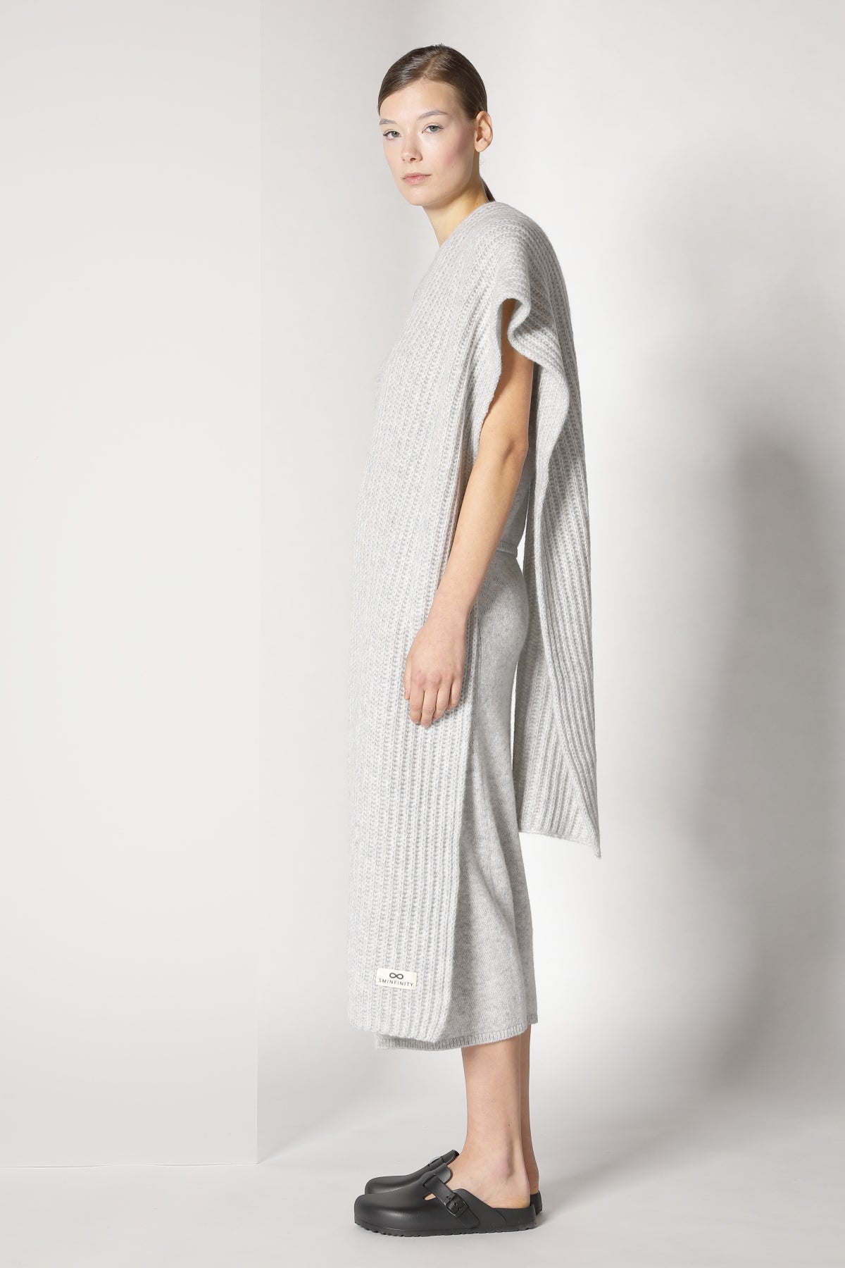 Sminfinity-Blurry Ribbed Scarf-Accessoires-Black-Deal-Outlet-by-ARCHIVIST