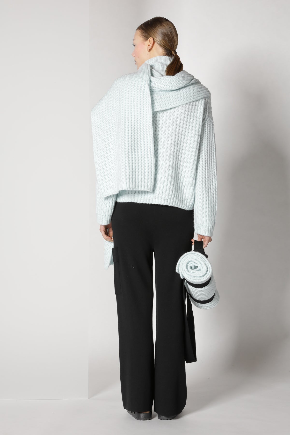 Sminfinity-Blurry Ribbed Scarf-Accessoires-Black-Deal-Outlet-by-ARCHIVIST