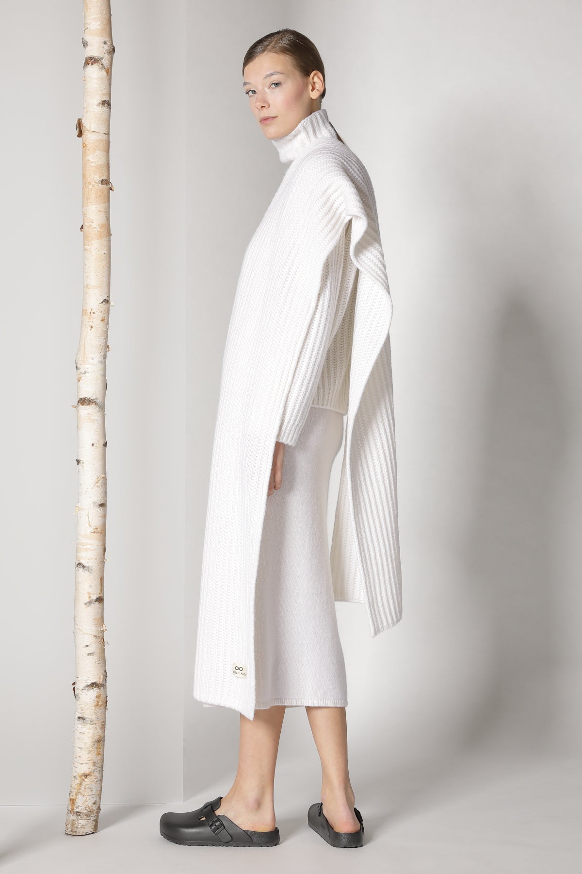 Sminfinity-Blurry Ribbed Scarf-Accessoires-Black-Deal-Outlet-by-ARCHIVIST