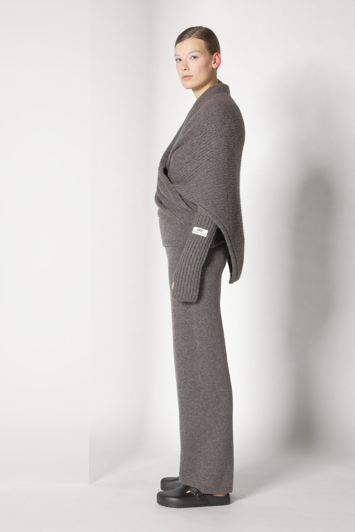 Sminfinity-Cosy Gauntlets-Accessoires-Black-Deal-Outlet-by-ARCHIVIST