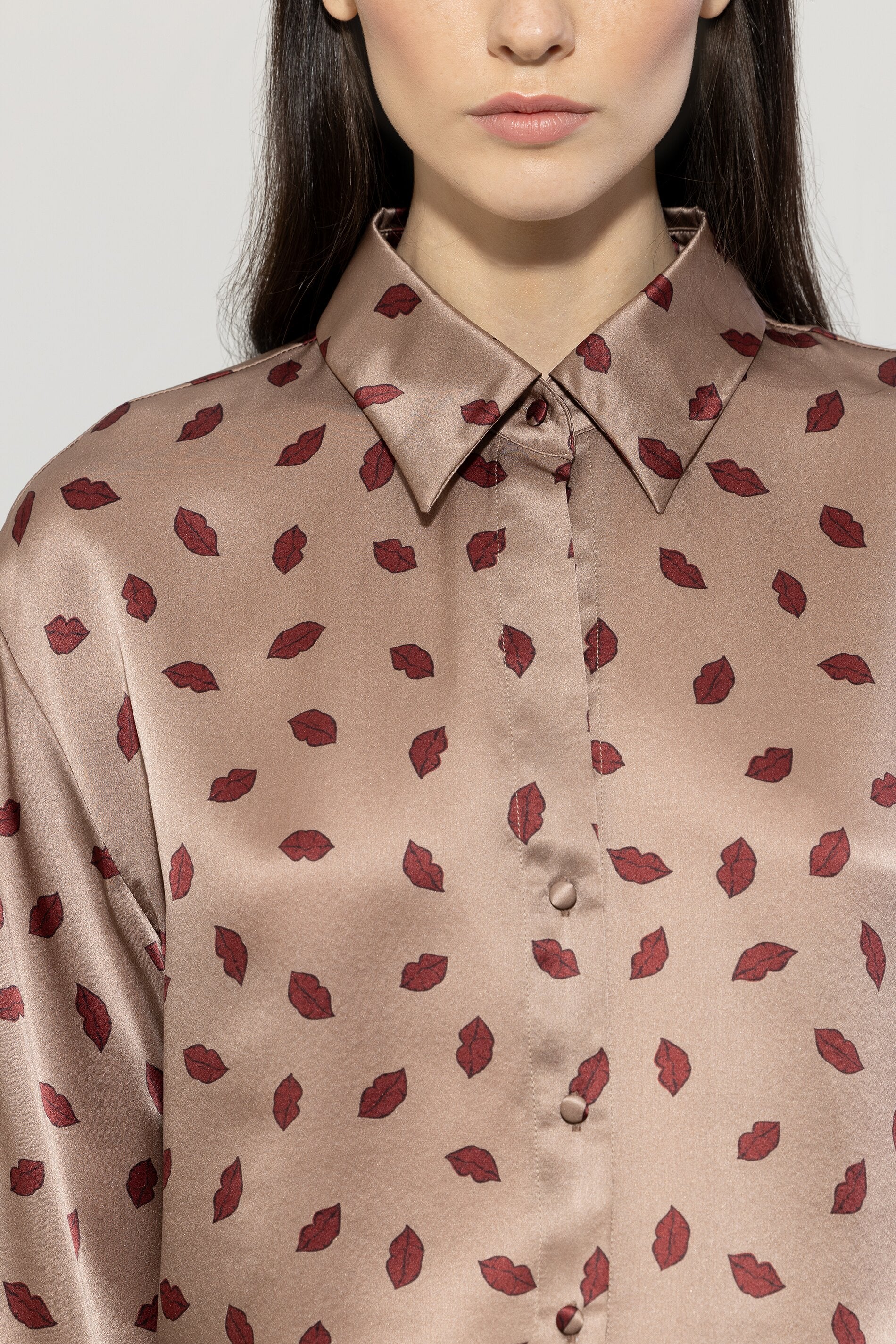 Seidenbluse mit Lips-Print
