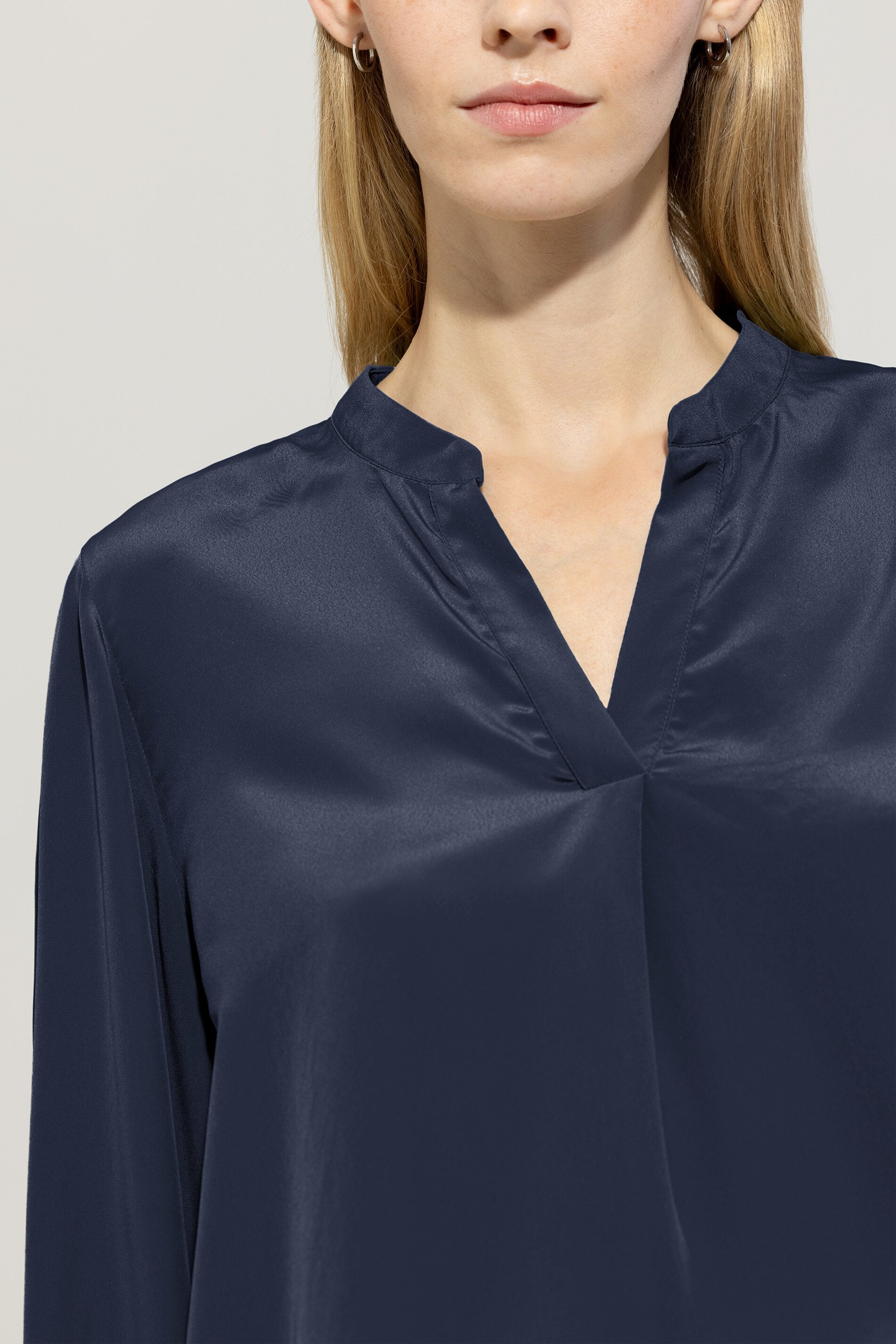Tunikabluse mit V-Neck