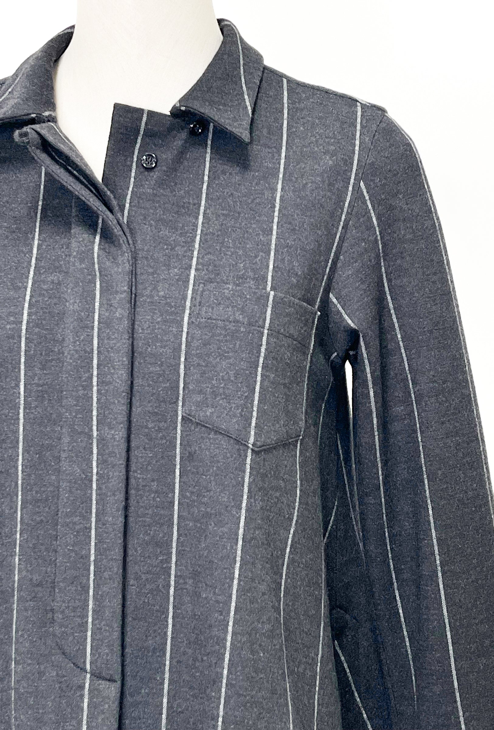 Bold Pin Stripe Bluse, Charcoal-Jacken & Mäntel-Odeeh-OUTLET-34-Charcoal-ARCHIVIST-ARCHIVE-SALE