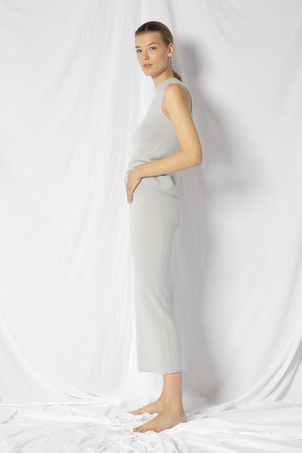 Pure Fitted Pencil Skirt