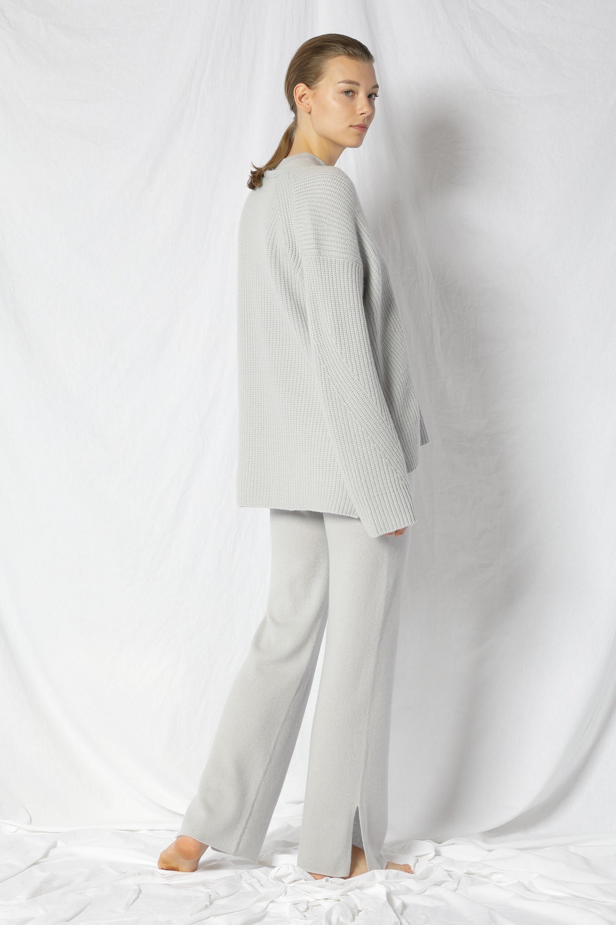 Pure Icon Rib V Jumper