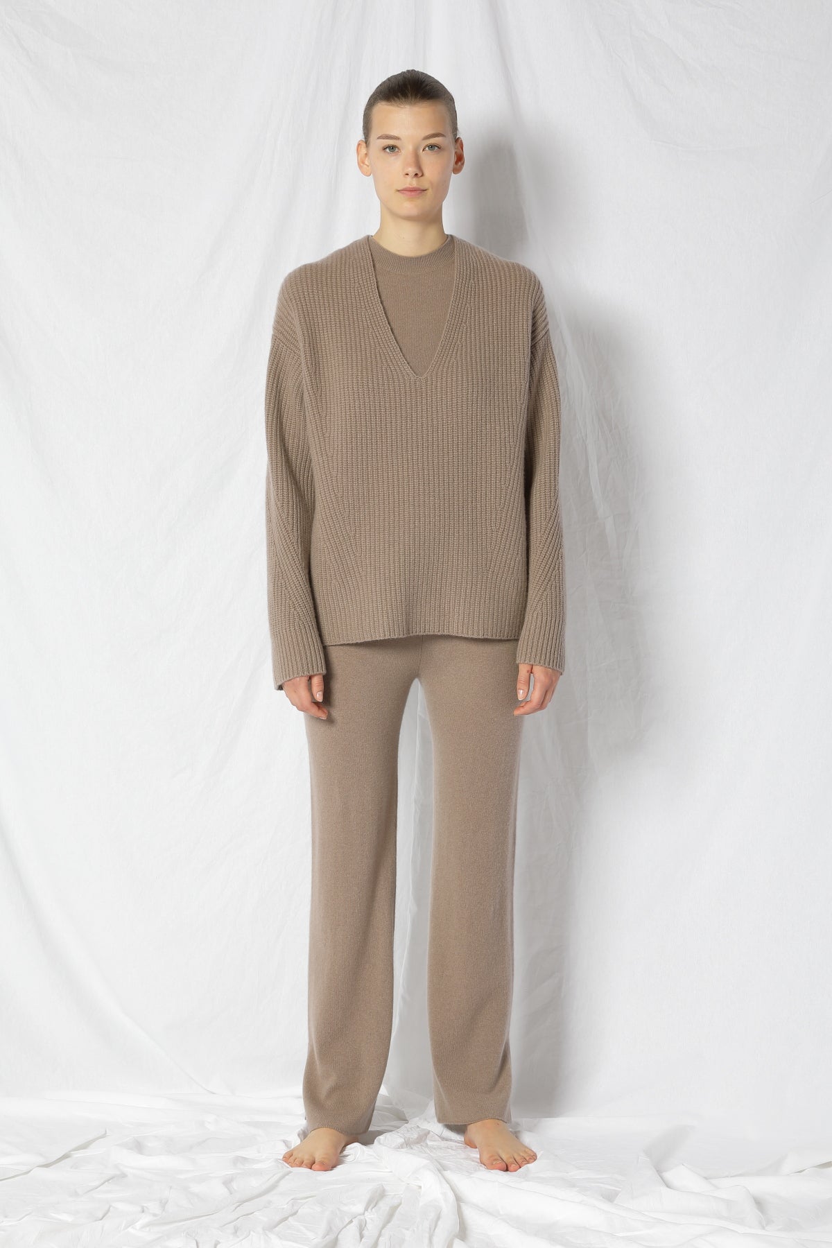 Pure Icon Rib V Jumper