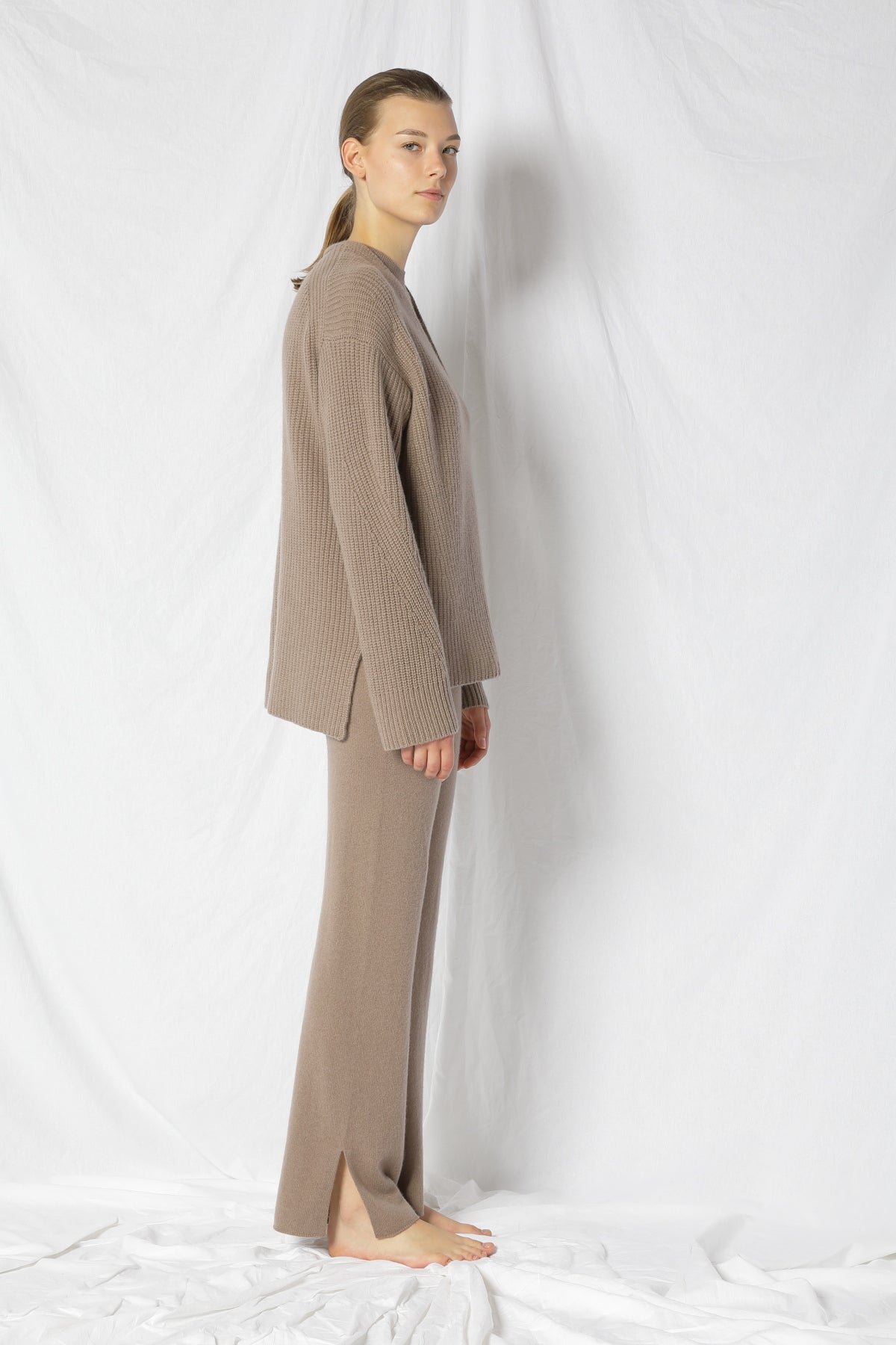 Pure Icon Rib V Jumper