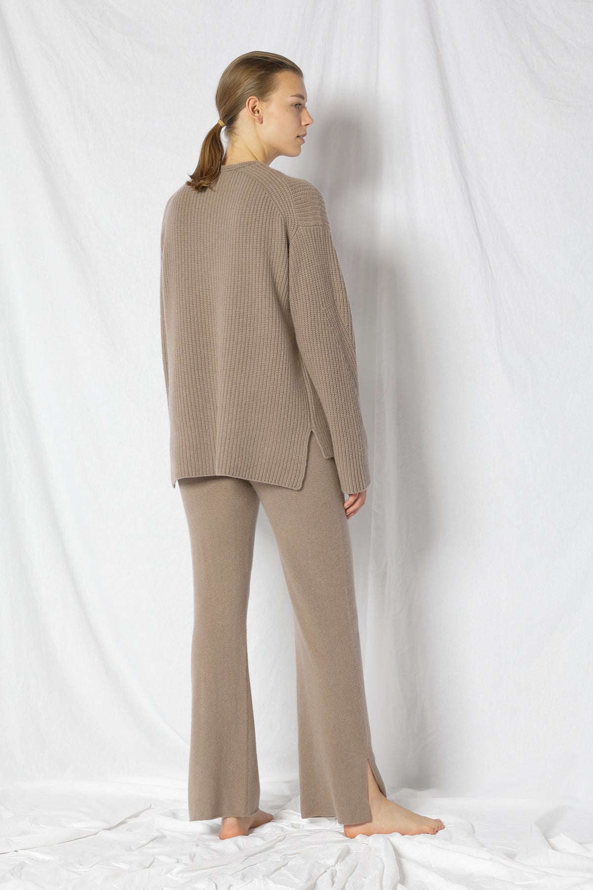 Pure Icon Rib V Jumper