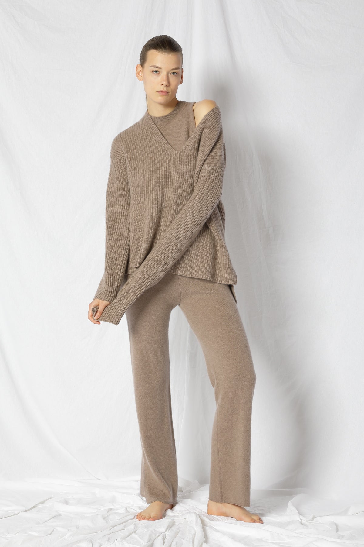 Pure Icon Rib V Jumper