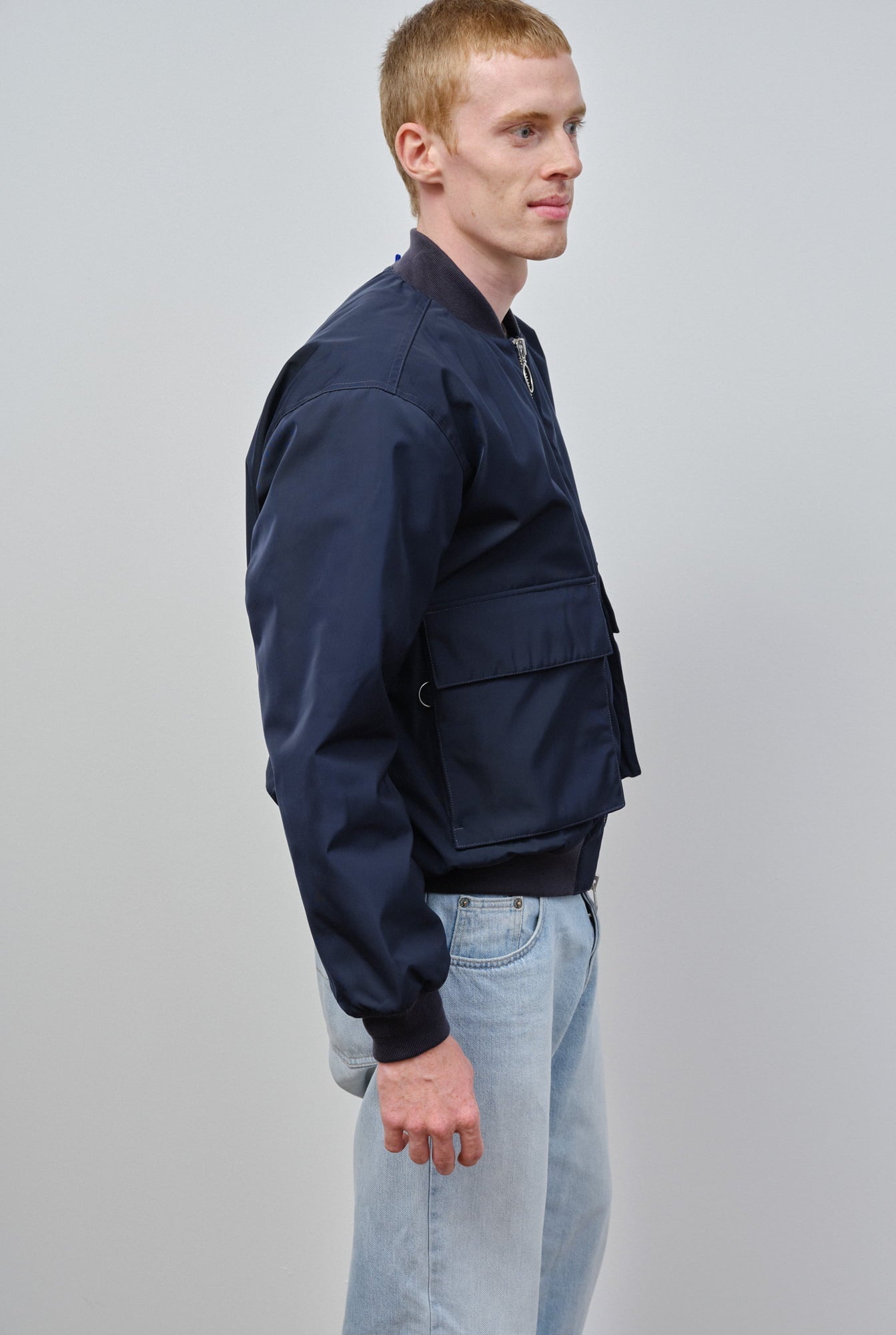 Embassy of Bricks and Logs-Archive-Sale-Outlet-MAPES BOMBER JACKET-Jacken & Mäntel-by-ARCHIVIST