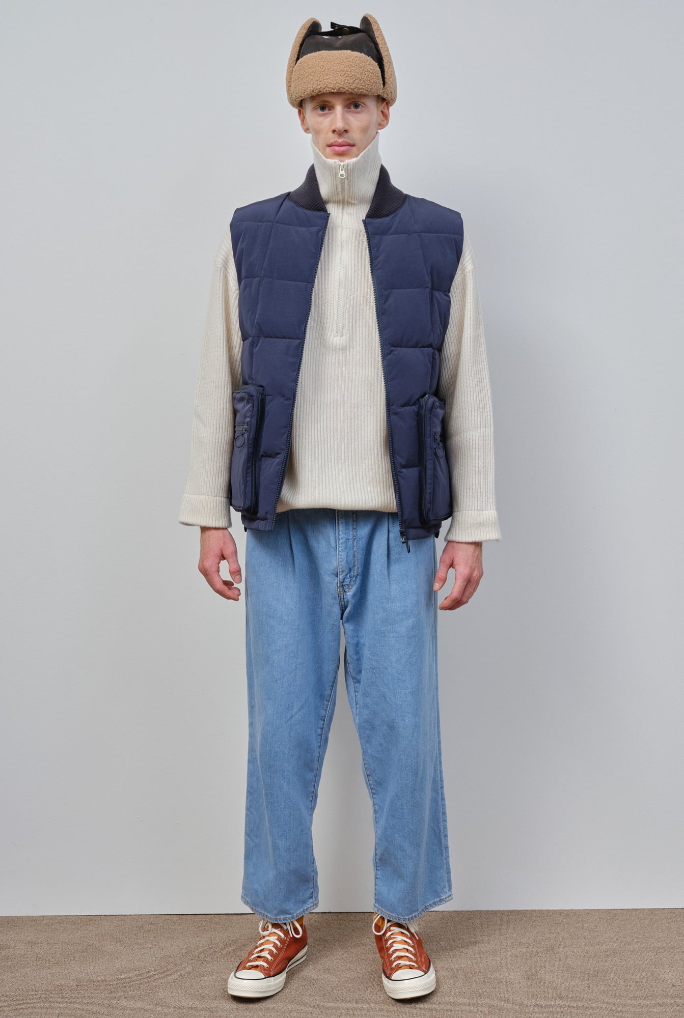 Embassy of Bricks and Logs-Archive-Sale-Outlet-WARWICK PUFFER VEST-Jacken & Mäntel-by-ARCHIVIST