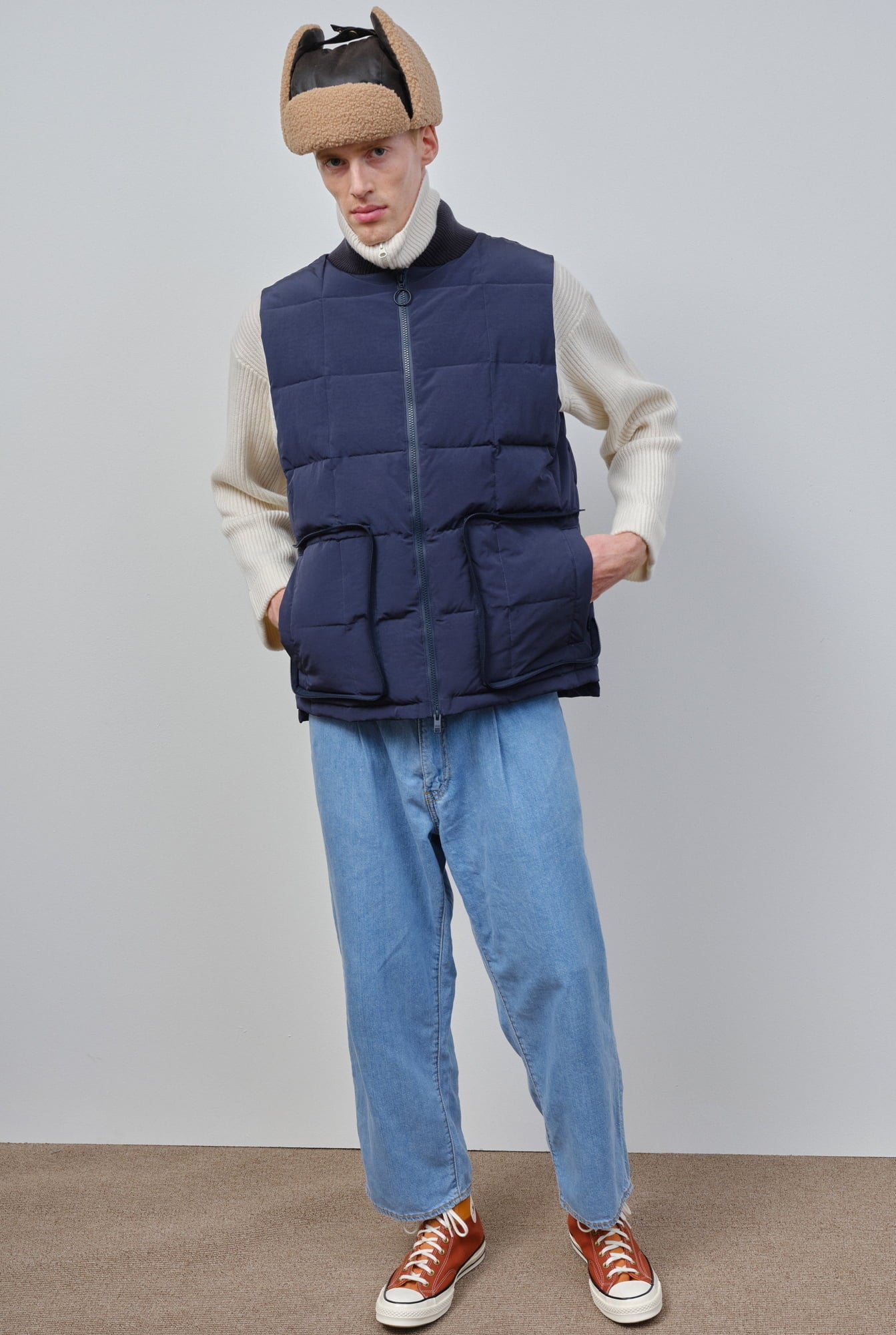 Embassy of Bricks and Logs-Archive-Sale-Outlet-WARWICK PUFFER VEST-Jacken & Mäntel-by-ARCHIVIST