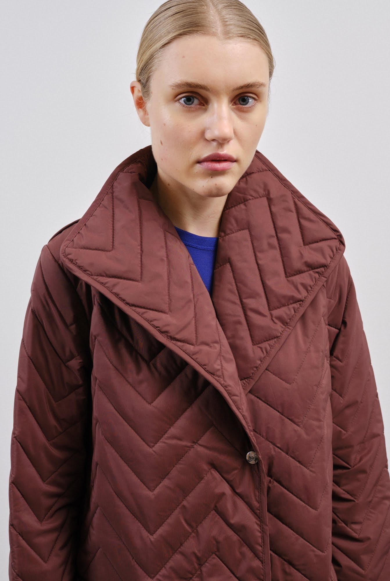 Embassy of Bricks and Logs-Archive-Sale-Outlet-DAFNI QUILTED COAT-Jacken & Mäntel-by-ARCHIVIST