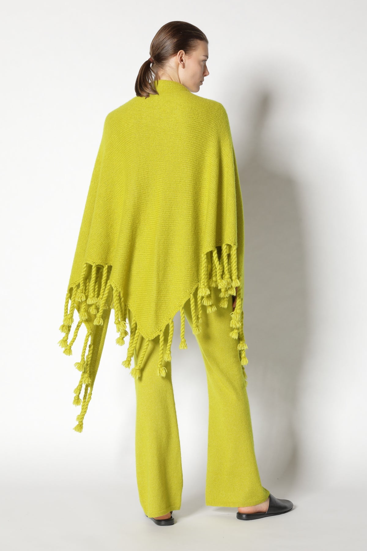 Fluffy Triangle & Handtwisted Tussels