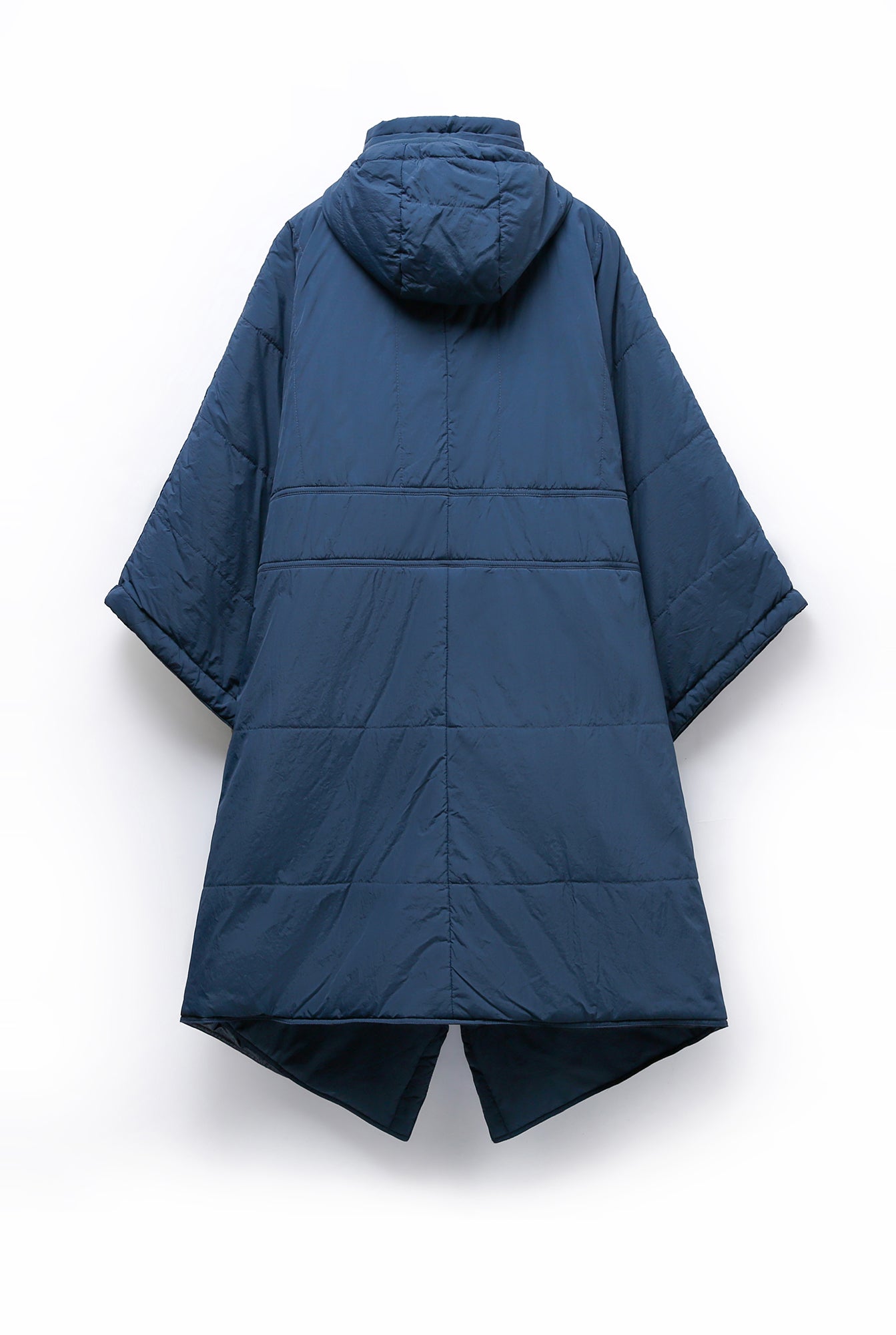 233-Anvil-Peak_Poncho-dark-navy-02_621d4930-7deb-41fc-a4d0-4262fdb0fb81.jpg