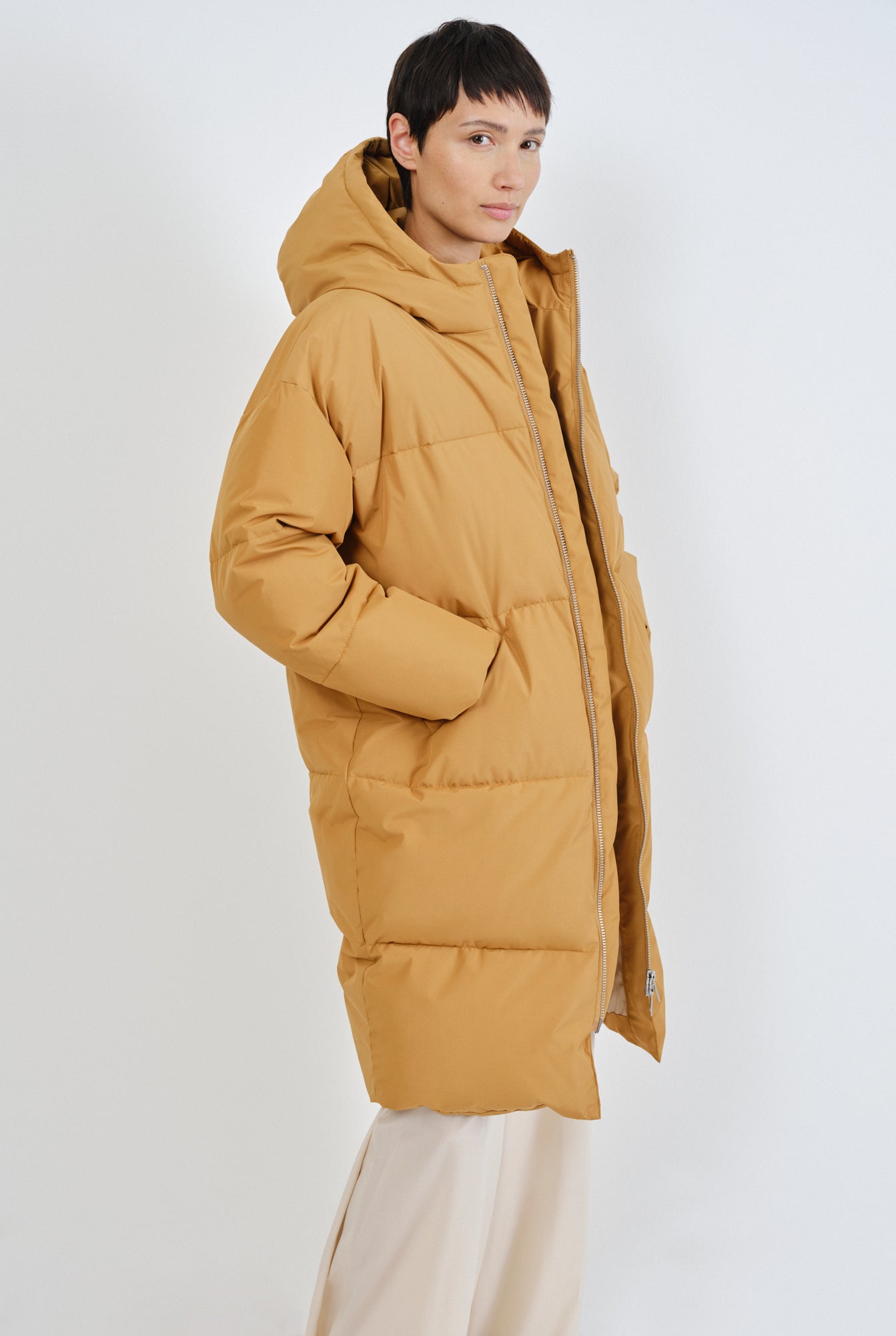 Embassy of Bricks and Logs-Archive-Sale-Outlet-ELPHIN PUFFER COAT-Jacken & Mäntel-by-ARCHIVIST