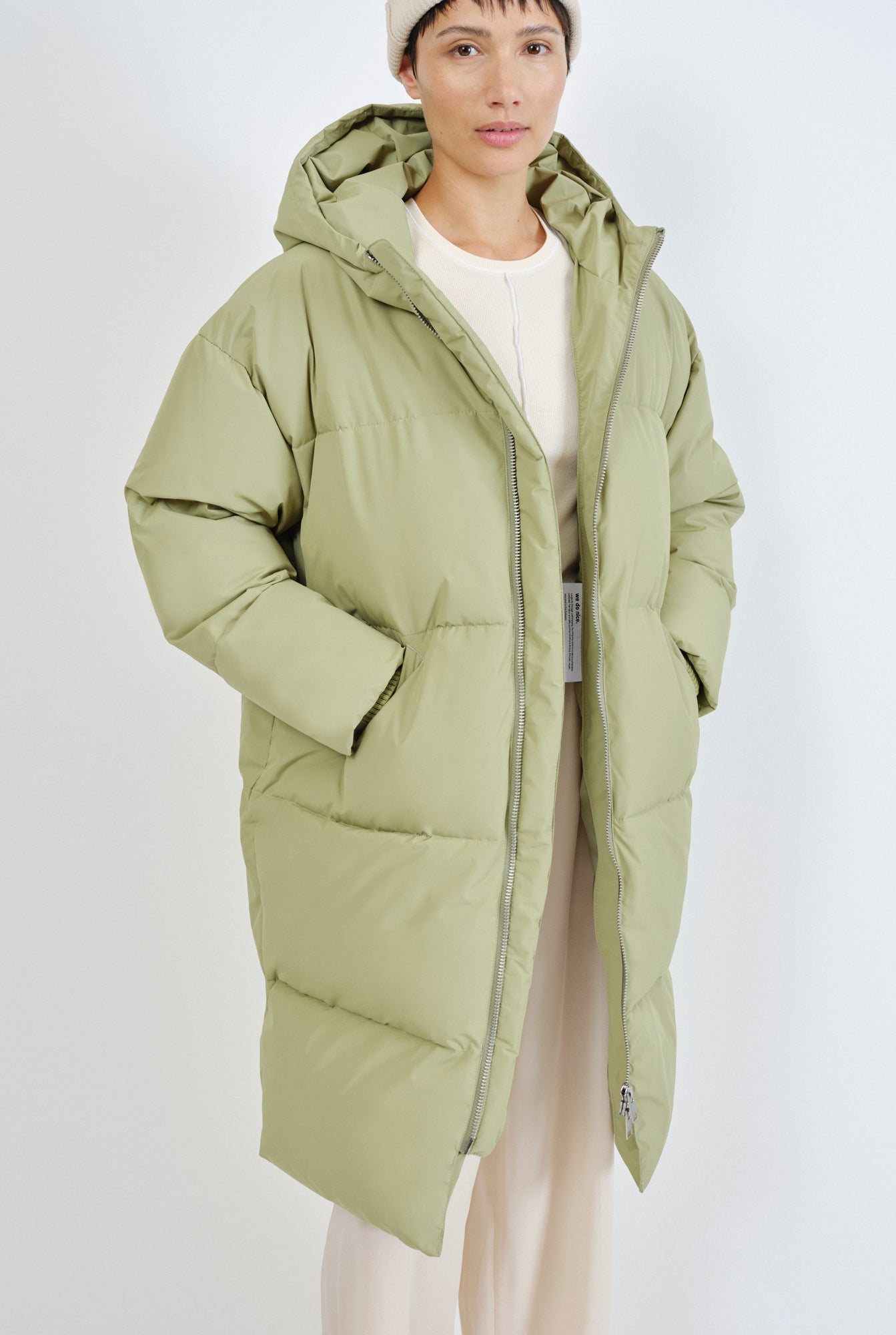 Embassy of Bricks and Logs-Archive-Sale-Outlet-ELPHIN PUFFER COAT-Jacken & Mäntel-by-ARCHIVIST