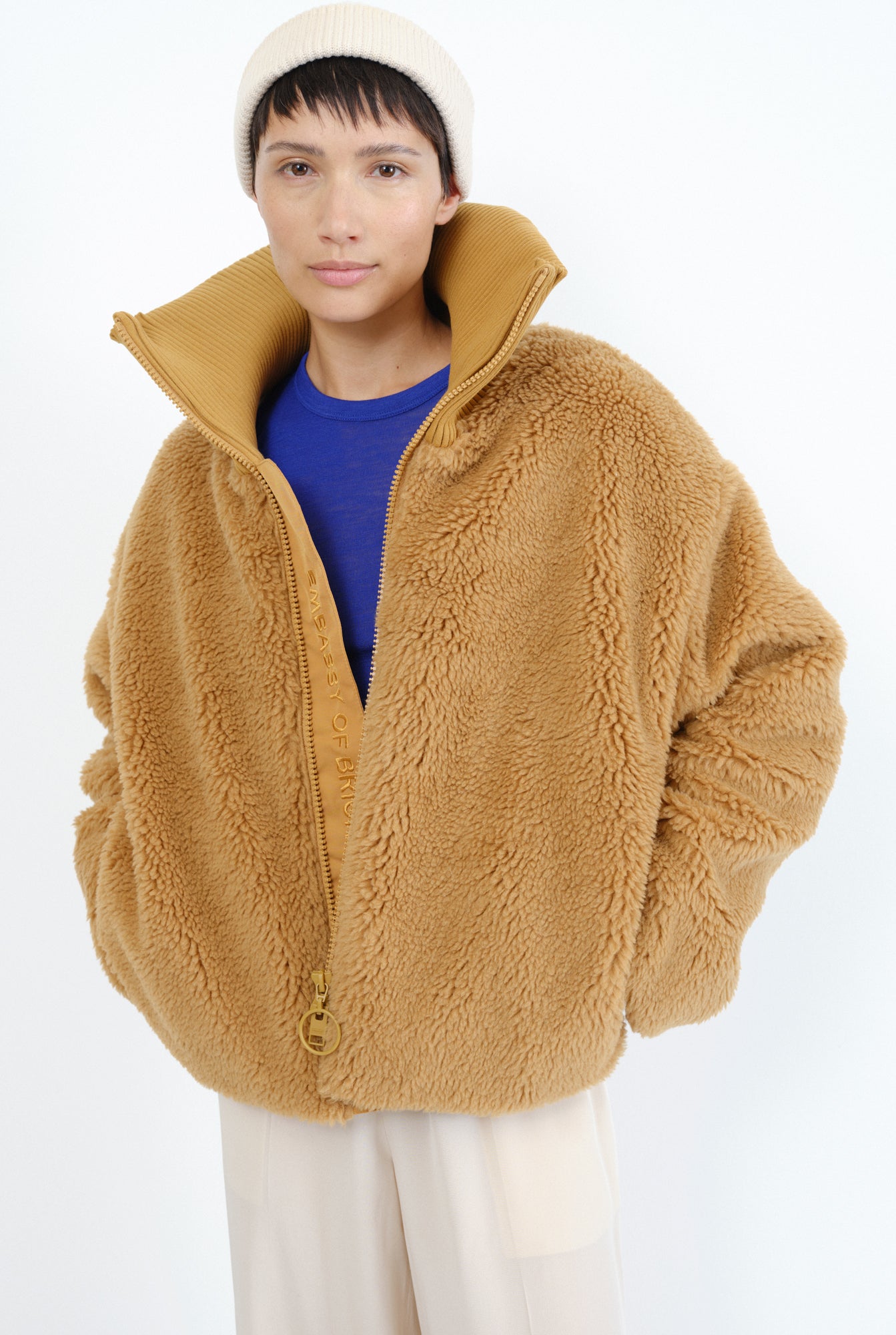 Embassy Of Bricks And Logs-KORSIKA TEDDY BOMBER-Jacken & Mäntel-Black-Deal-Outlet-by-ARCHIVIST