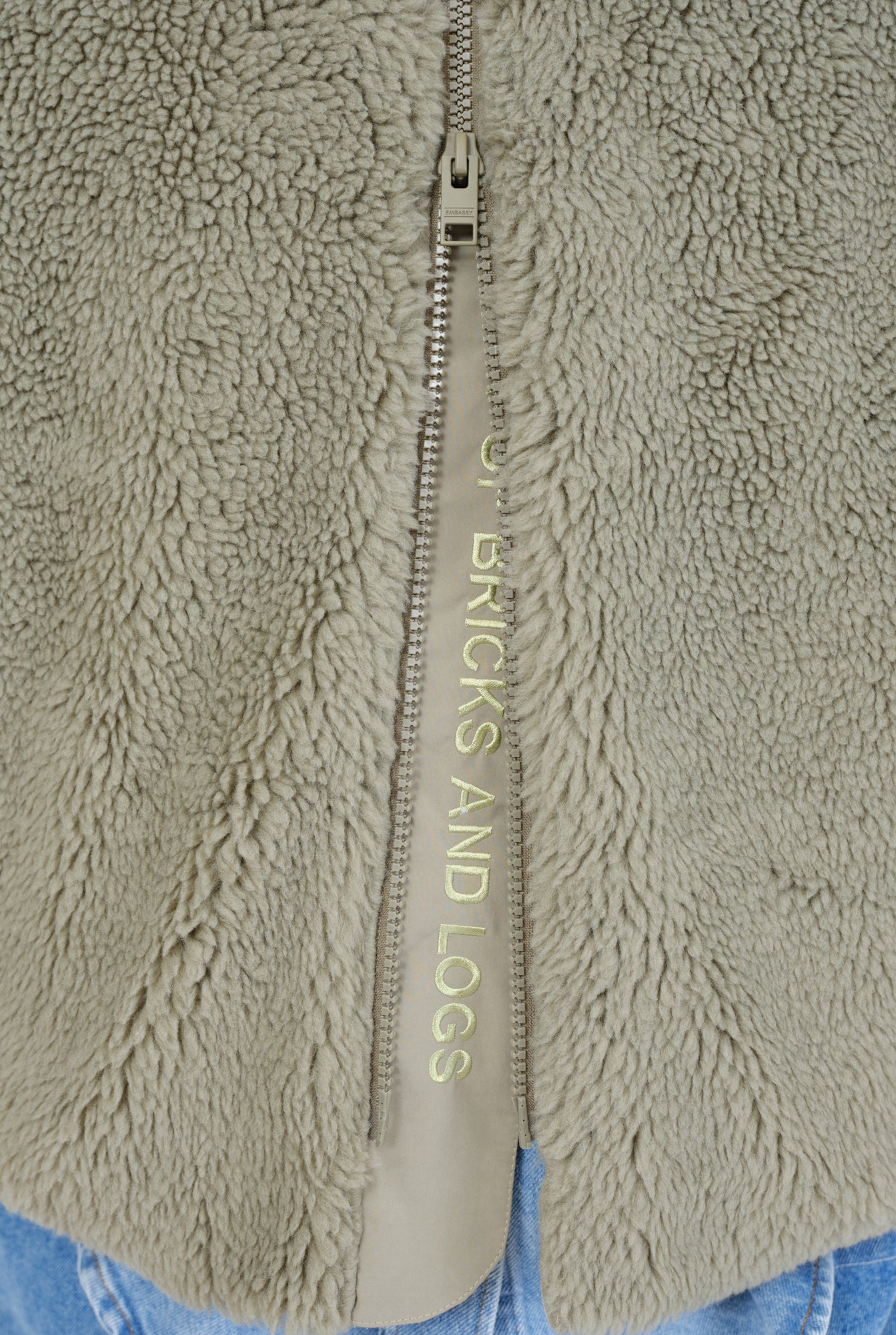 Embassy Of Bricks And Logs-KORSIKA TEDDY BOMBER-Jacken & Mäntel-Black-Deal-Outlet-by-ARCHIVIST