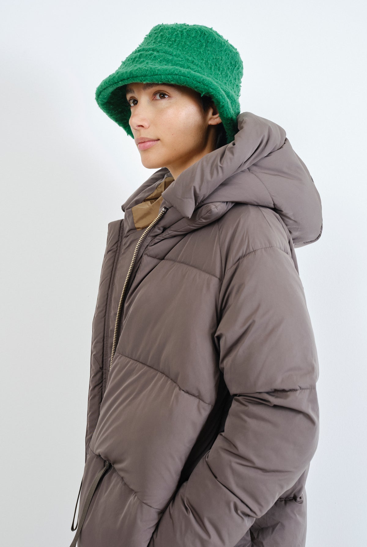 Embassy Of Bricks And Logs-LOURDES PUFFER COAT-Jacken & Mäntel-Black-Deal-Outlet-by-ARCHIVIST