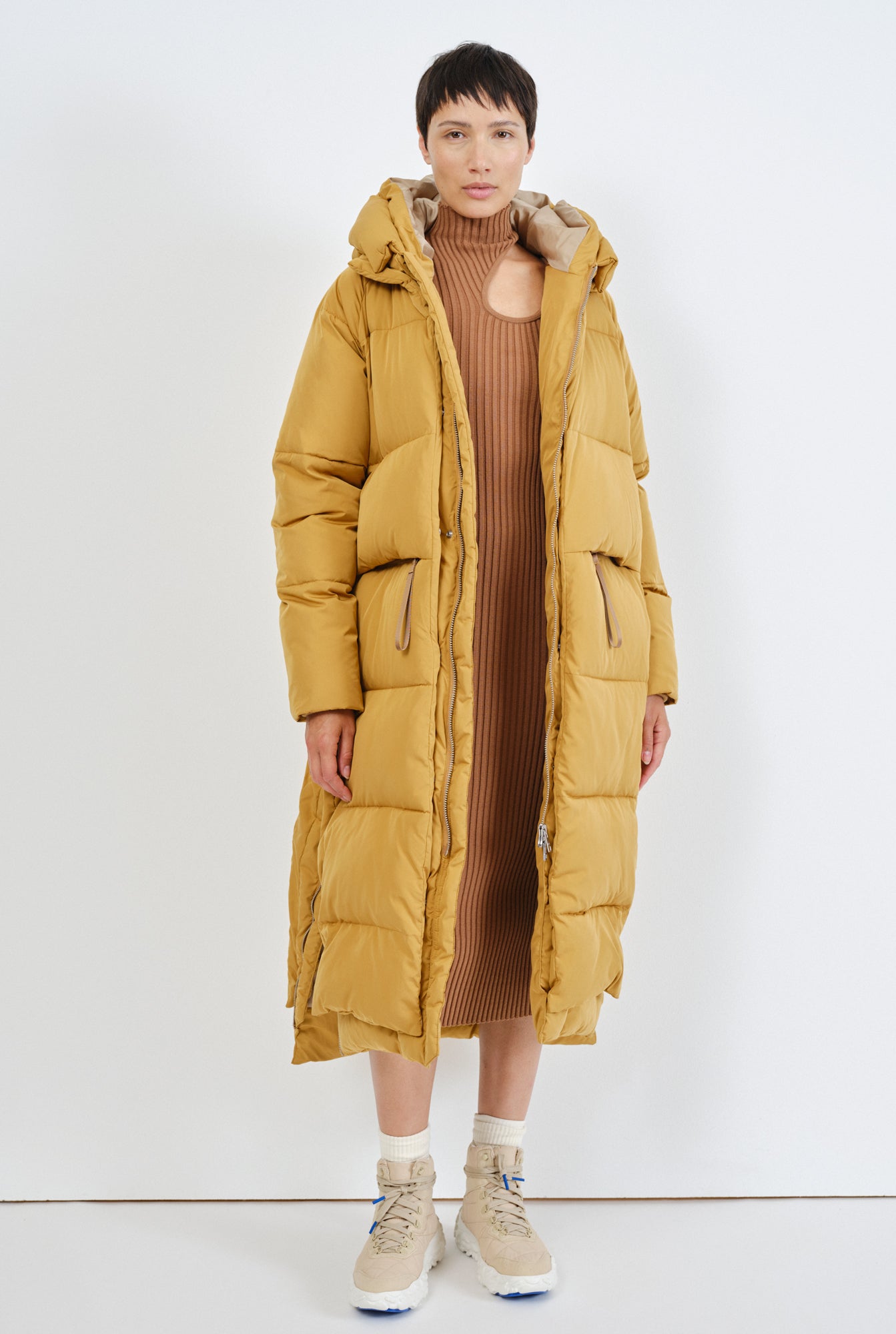 Embassy of Bricks and Logs-Archive-Sale-Outlet-LOURDES PUFFER COAT-Jacken & Mäntel-XXS-EARTH-by-ARCHIVIST