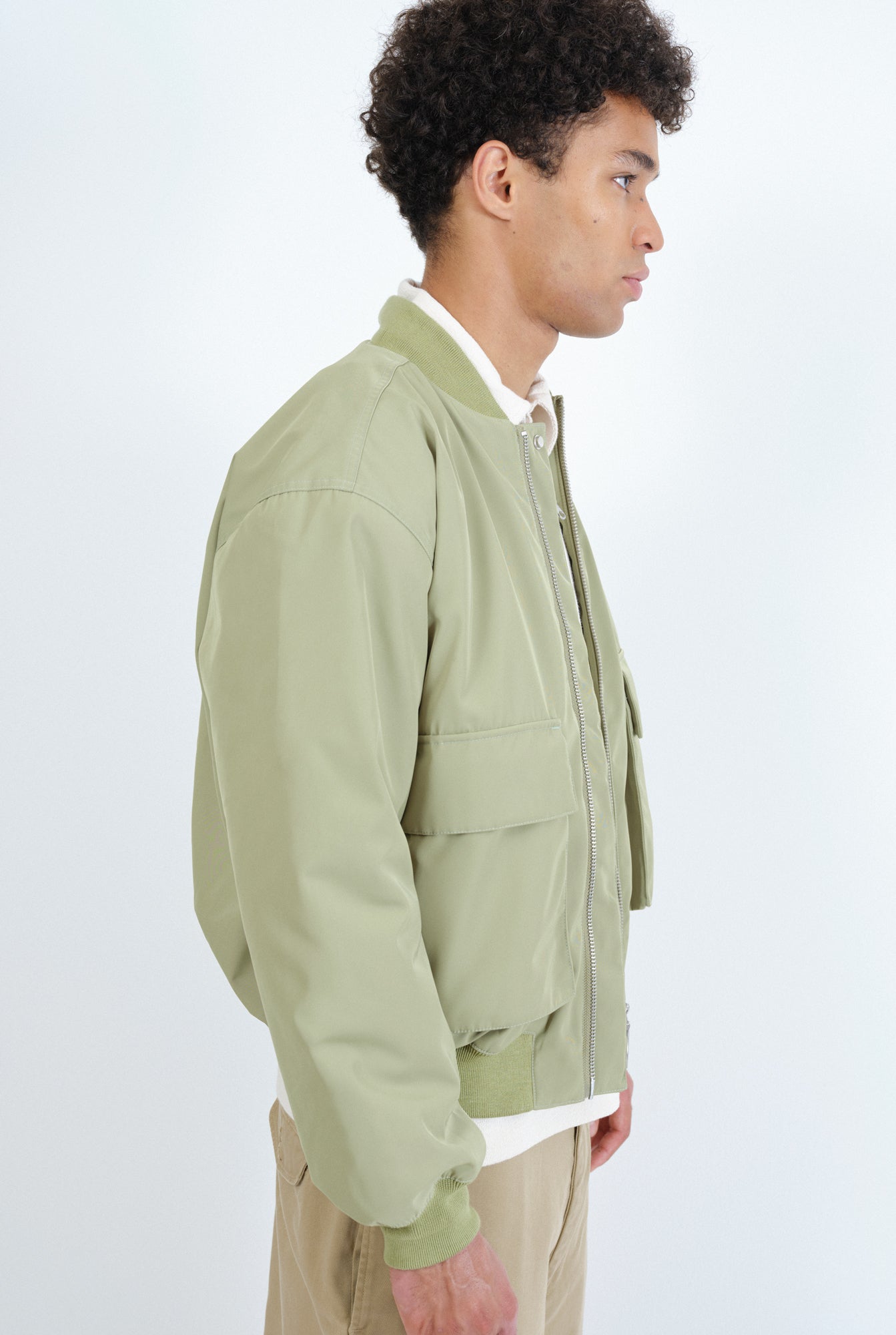 Embassy of Bricks and Logs-Archive-Sale-Outlet-MAPES BOMBER JACKET-Jacken & Mäntel-by-ARCHIVIST