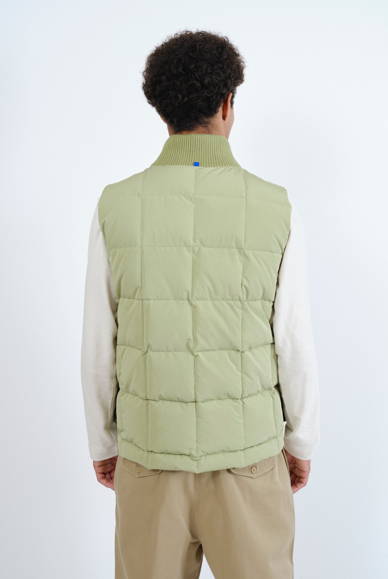 Embassy of Bricks and Logs-Archive-Sale-Outlet-WARWICK PUFFER VEST-Jacken & Mäntel-by-ARCHIVIST