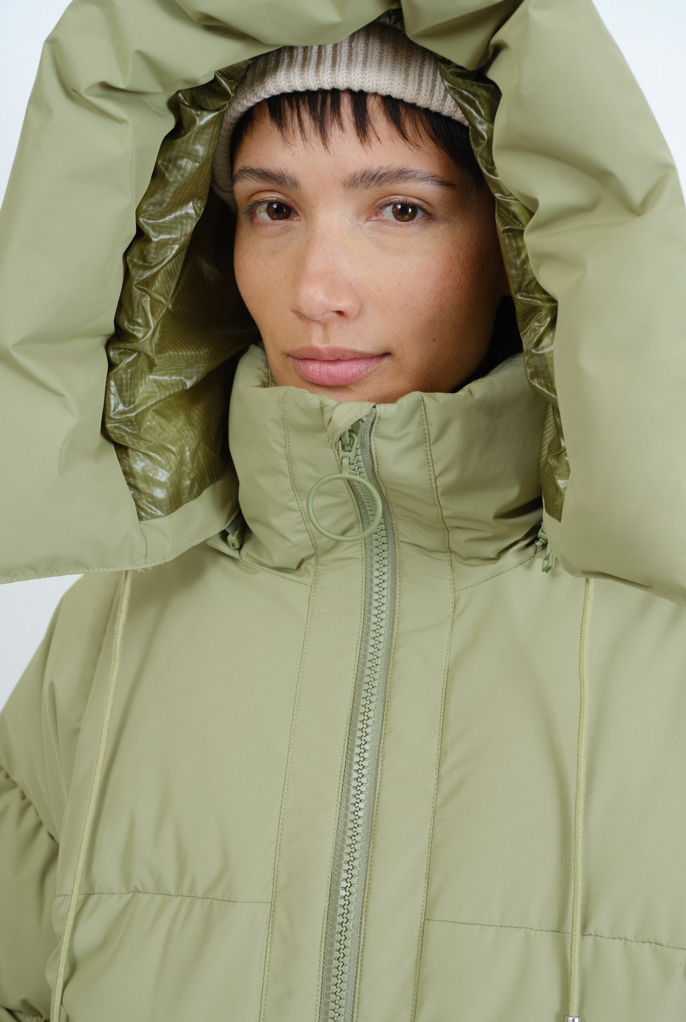 233-Zonza-Puffer-Jacket-Moss-030.png