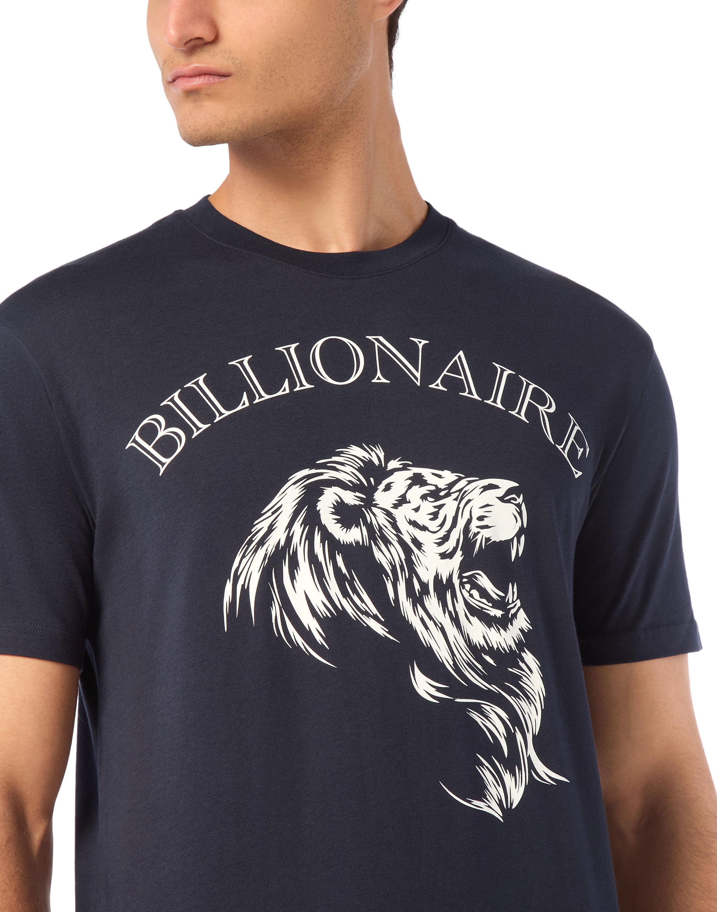 T-Shirt Round Neck LION
