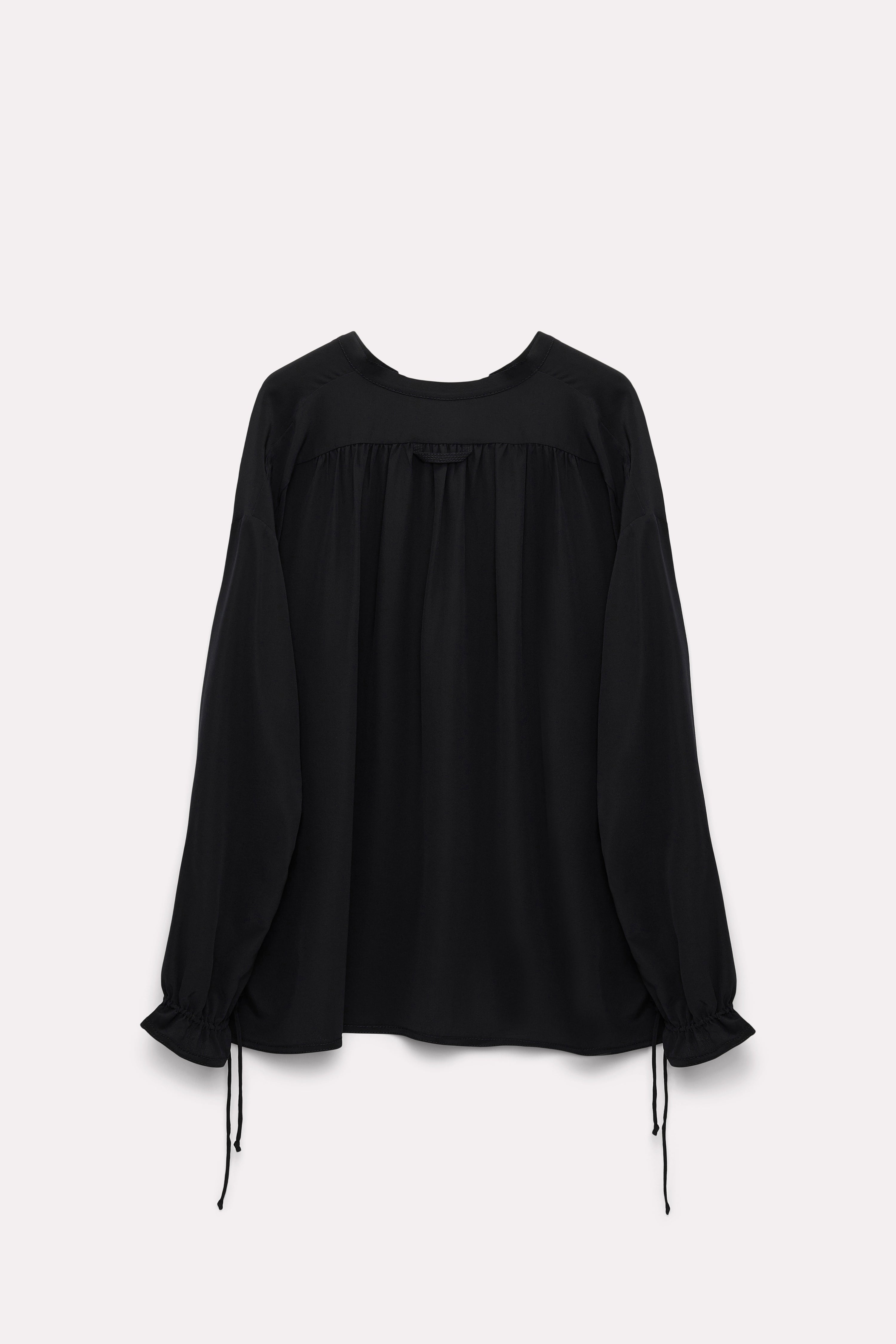 SOPHISTICATED VOLUMES blouse