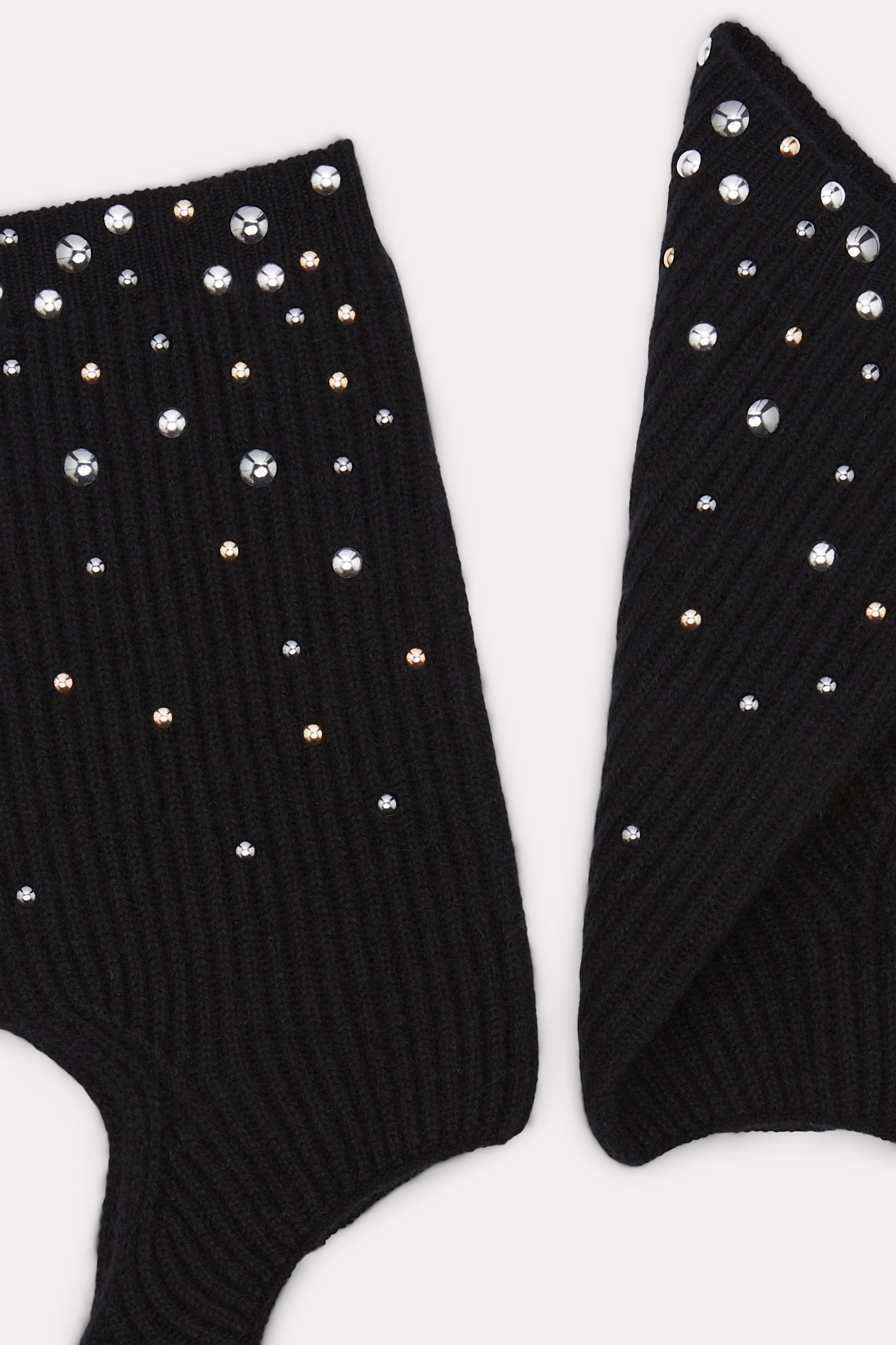 CASHMERE COOLNESS studded legwarmer