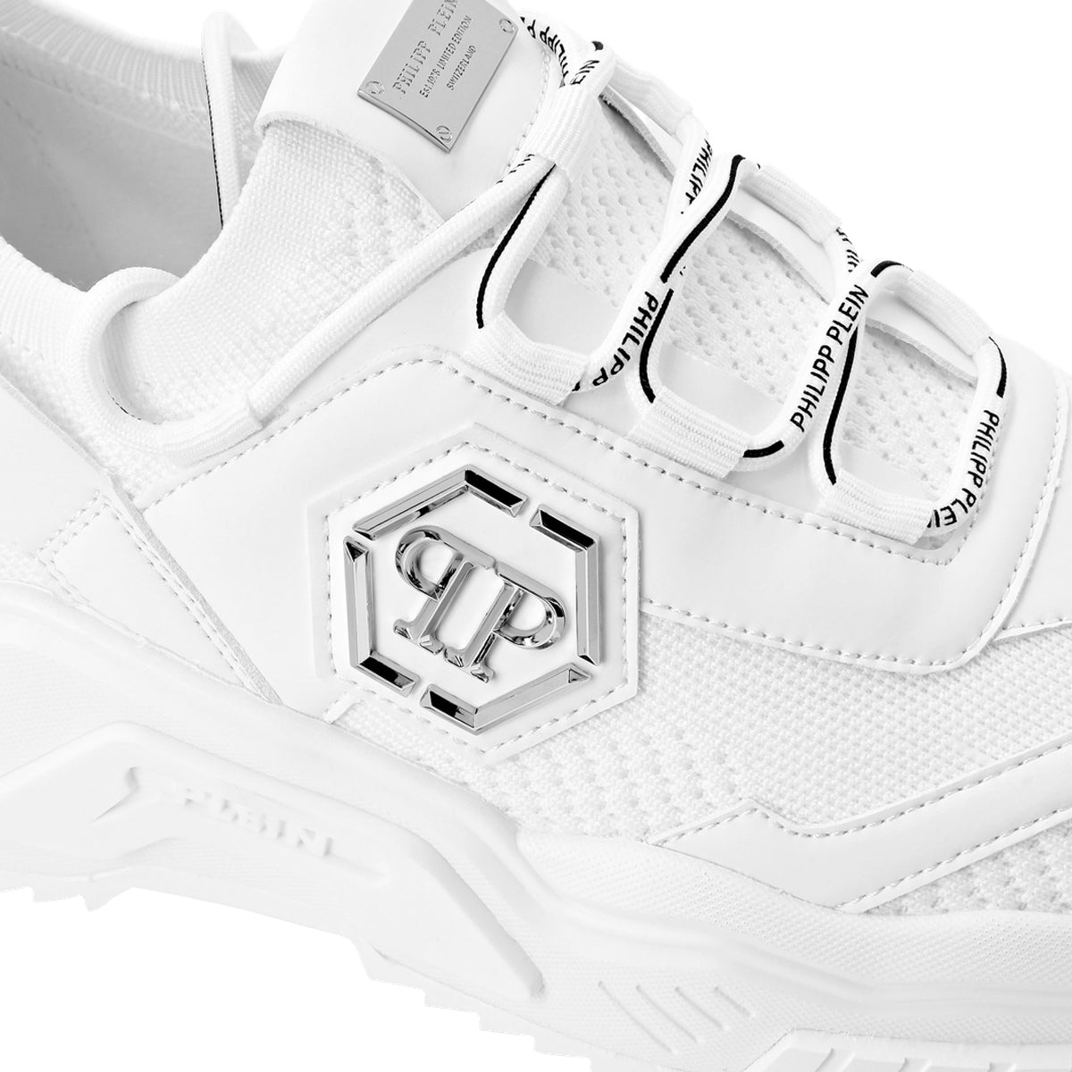 Low-Top Sneakers Predator
