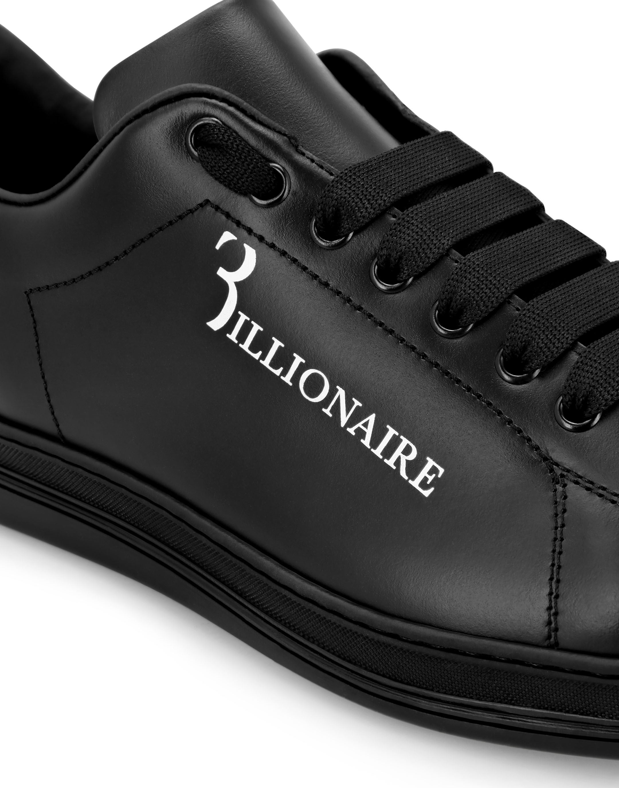 Lo-Top Sneakers