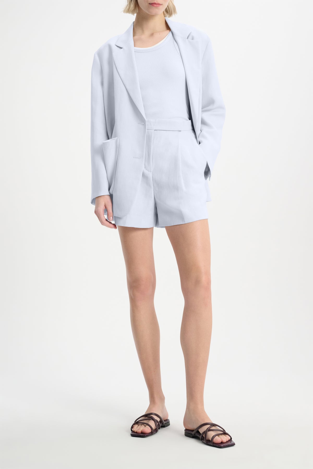 SIMPLY TIMELESS top