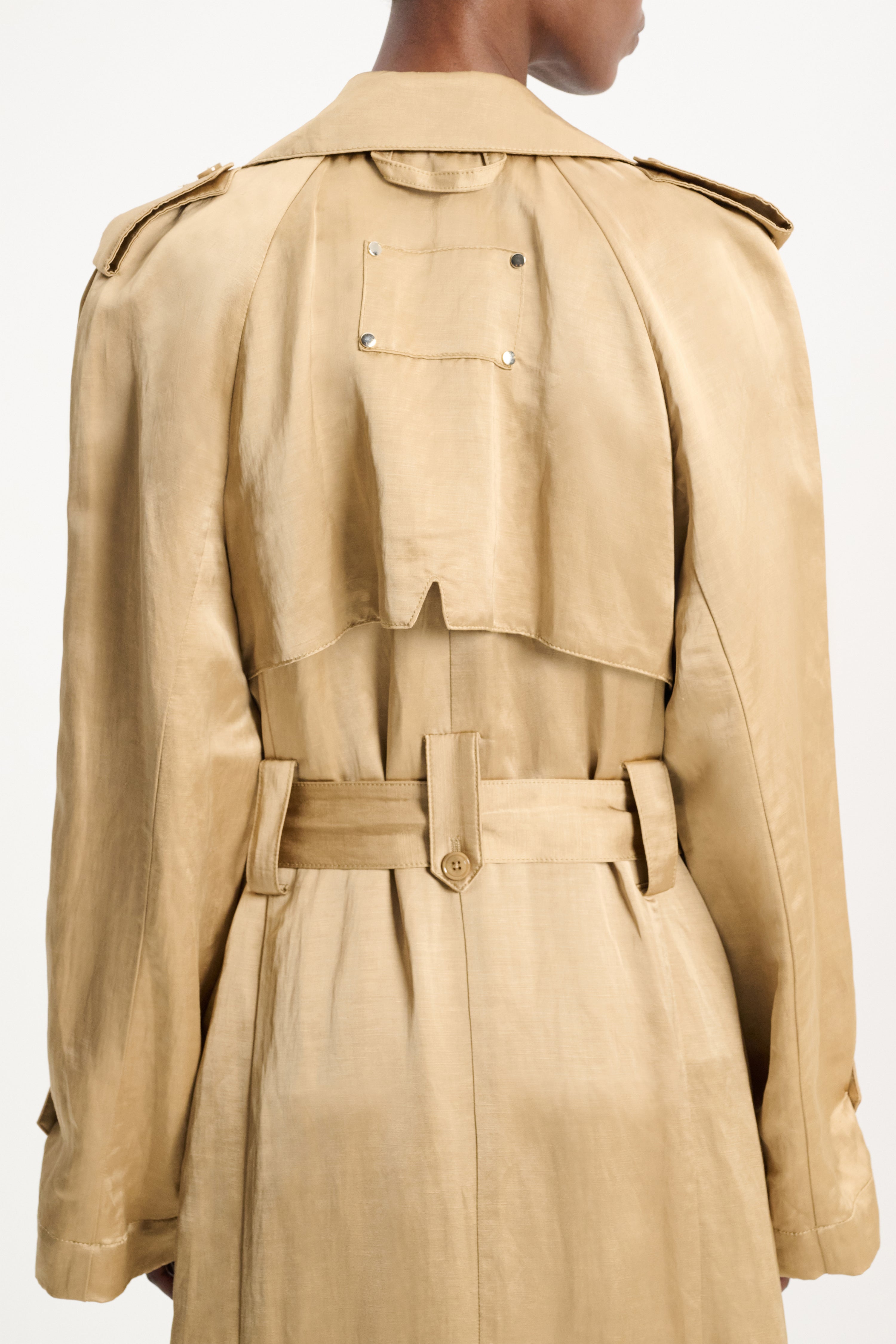 SLOUCHY COOLNESS trench