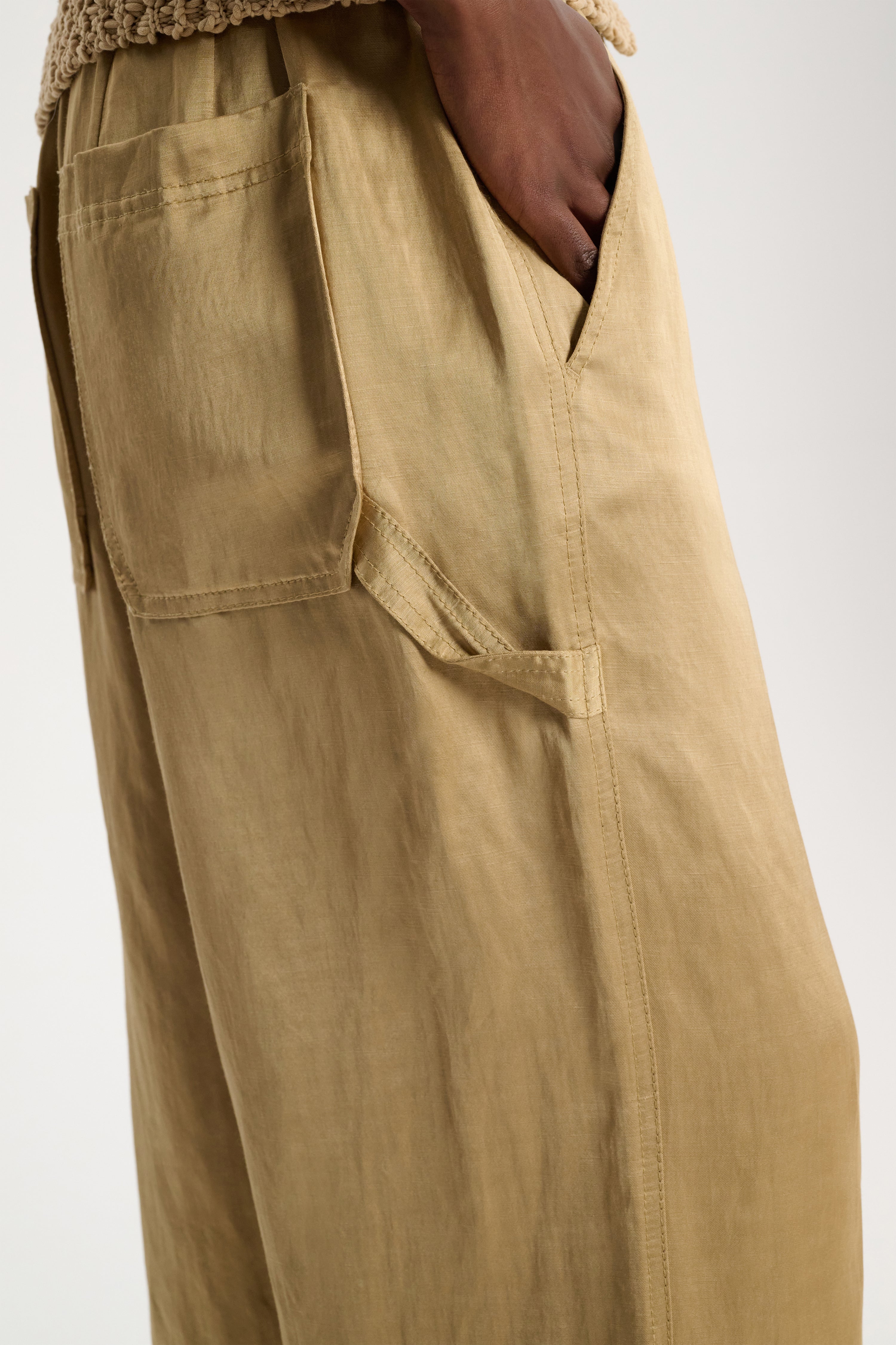 SLOUCHY COOLNESS pants