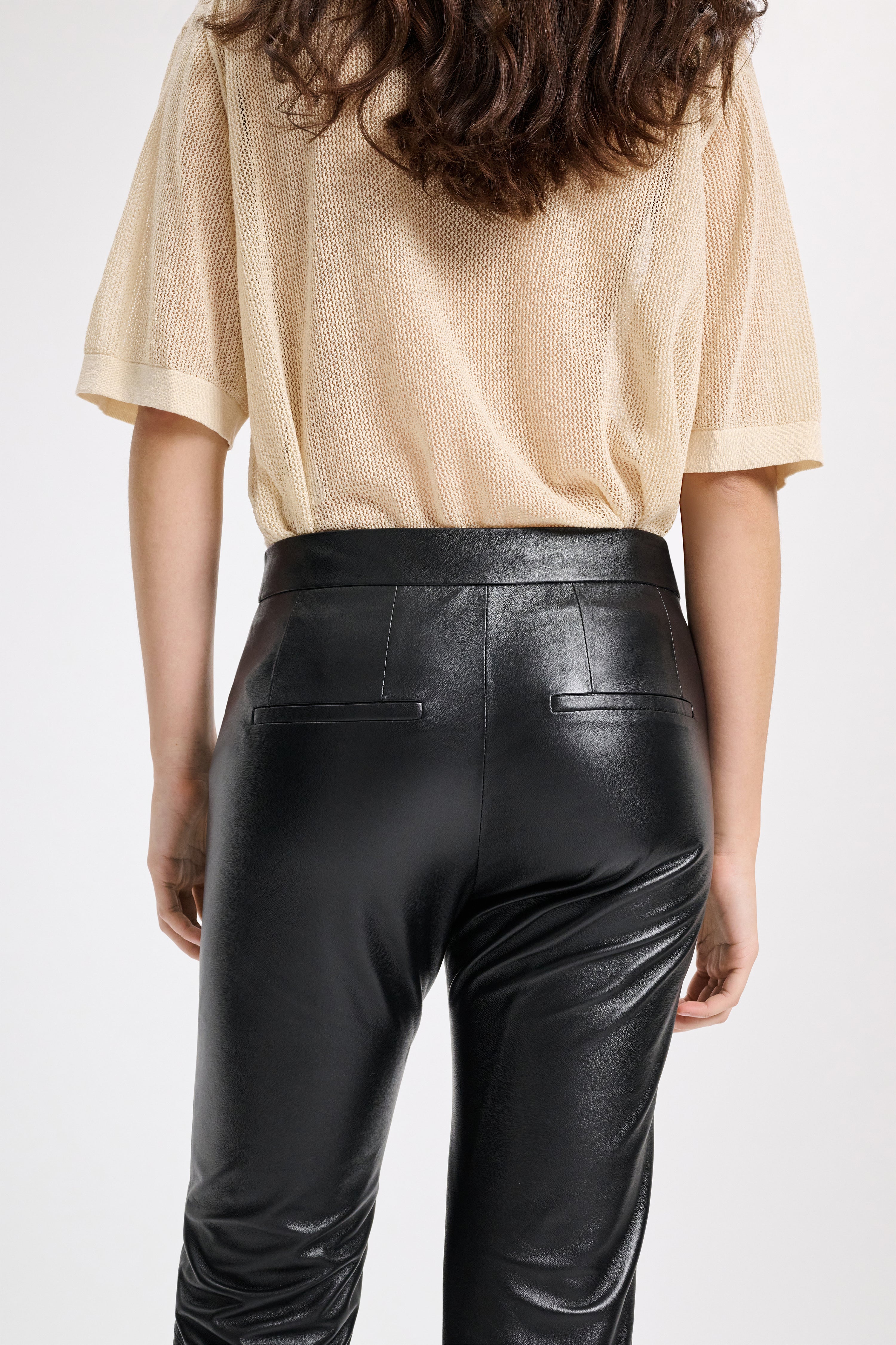 SLEEK STATEMENT pants