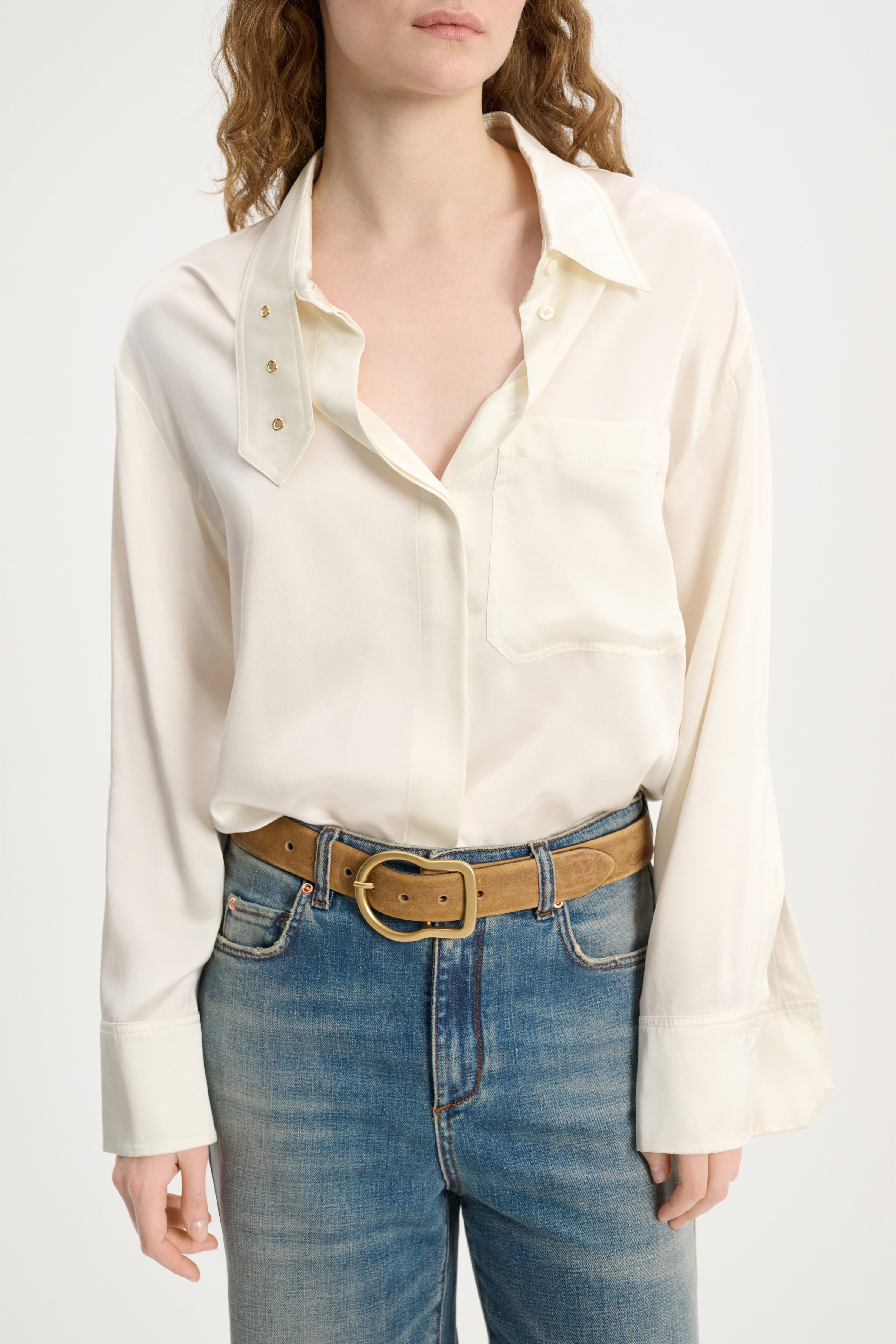 SHINY STATEMENT blouse