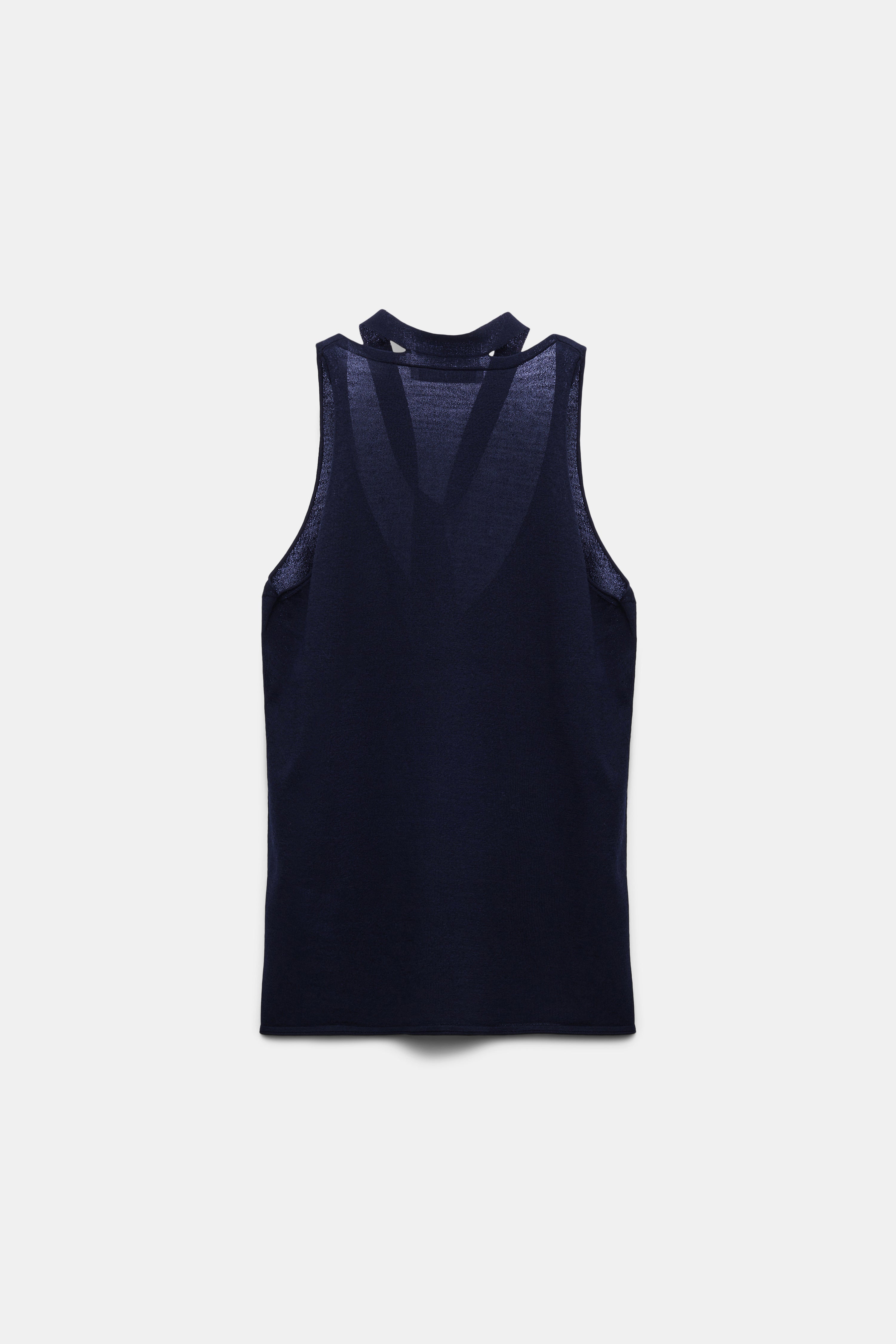 REFINED ESSENTIALS top