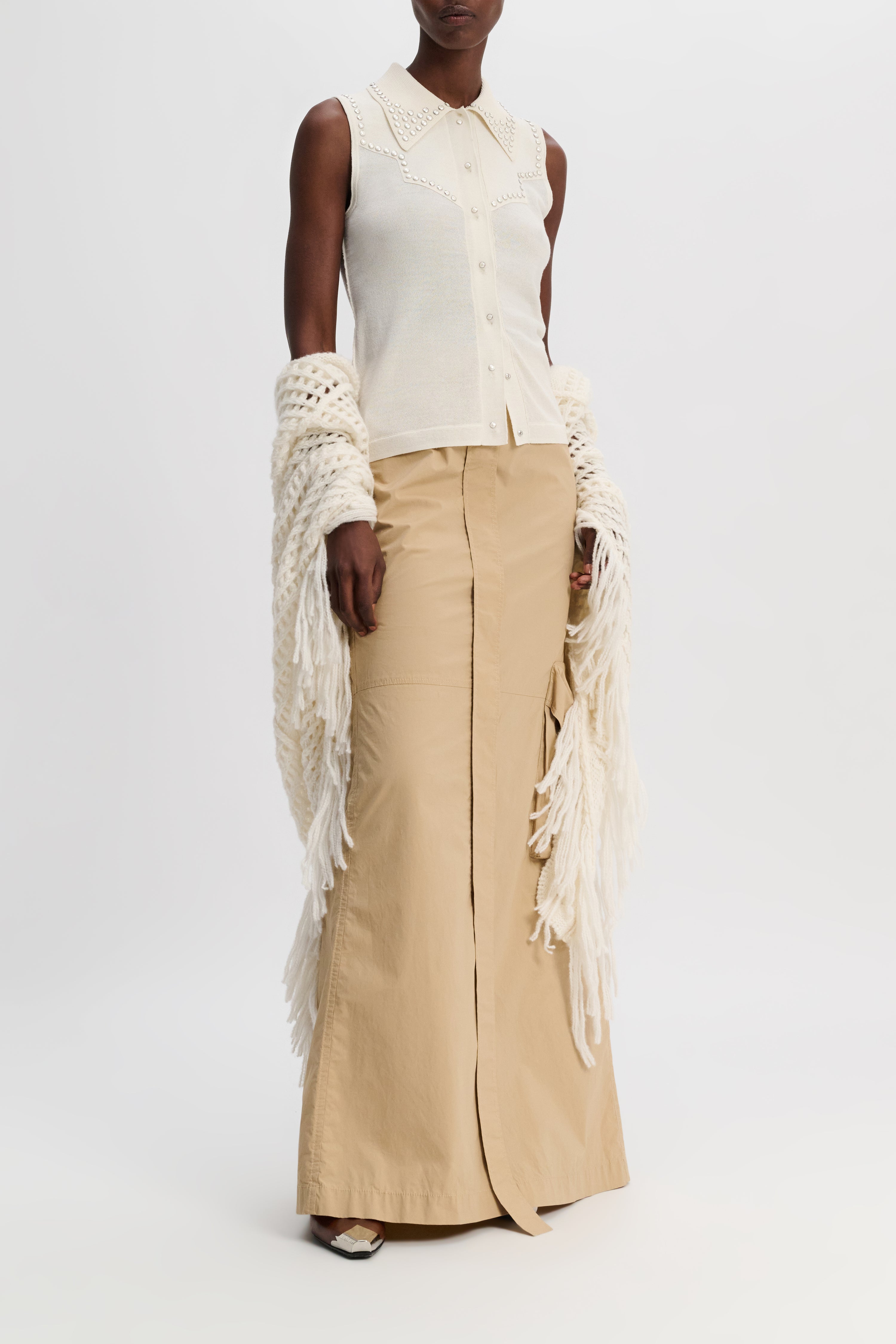 REFINED ESSENTIALS top