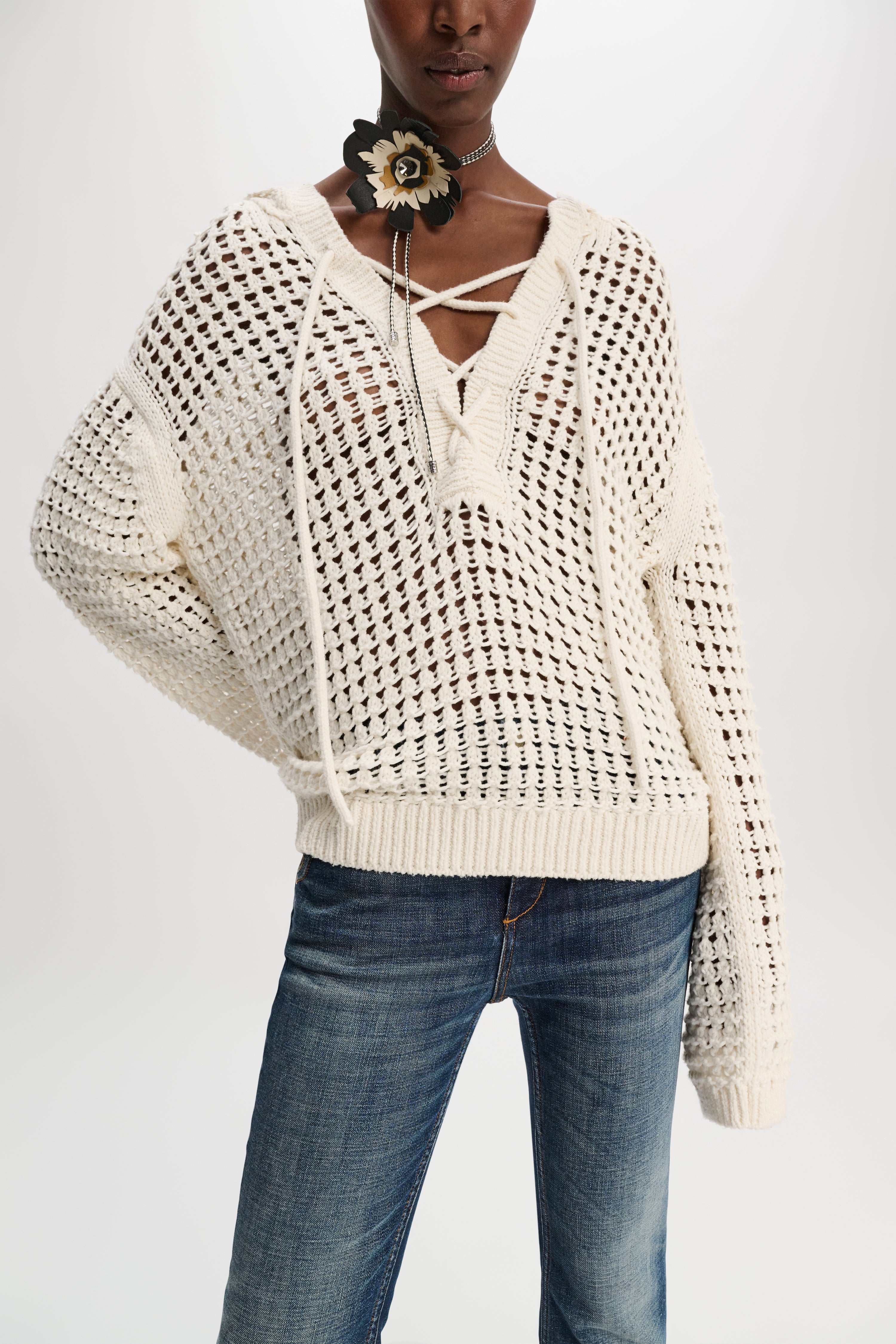 Sporty crochet pullover