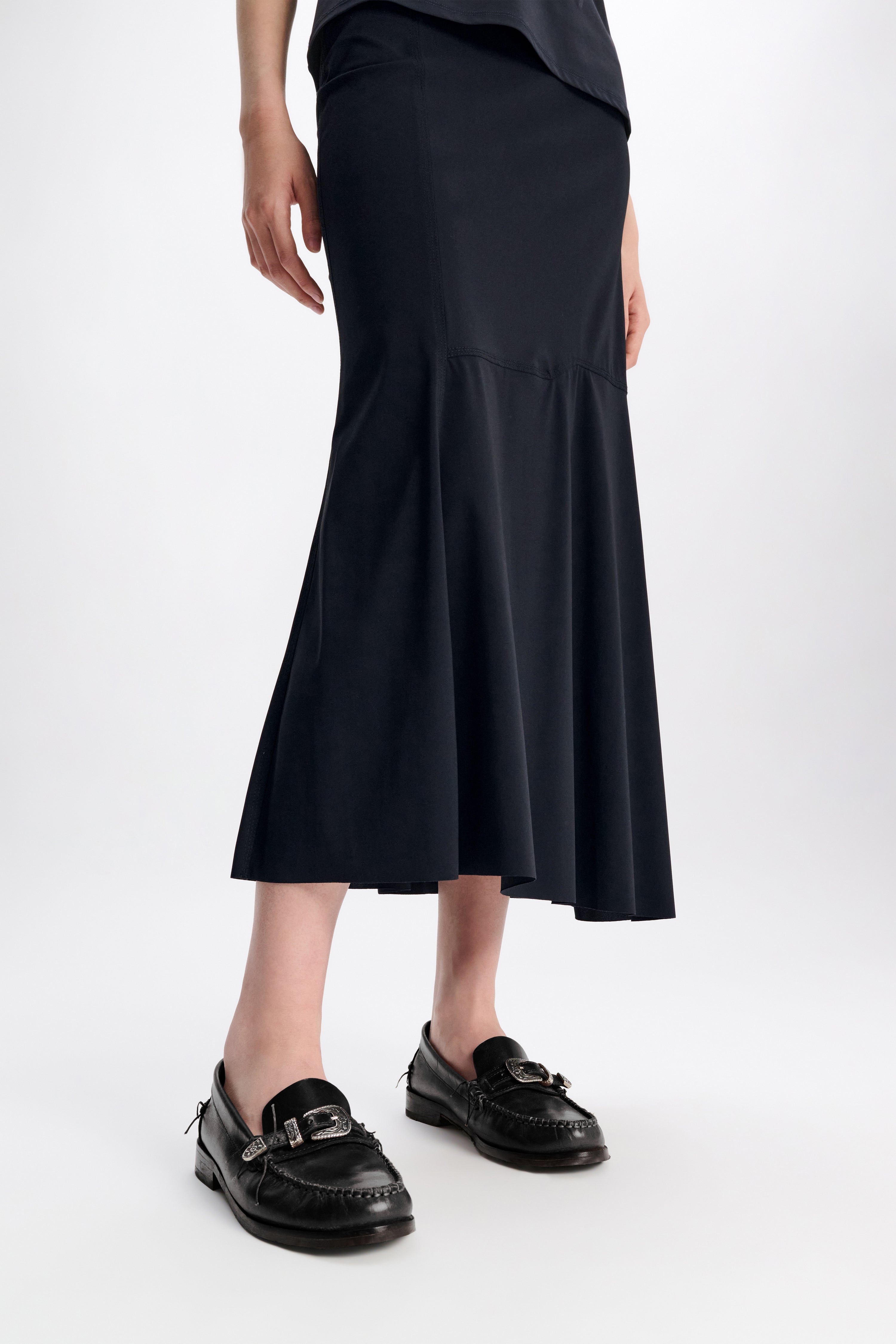 ELEGANT COMFORT skirt