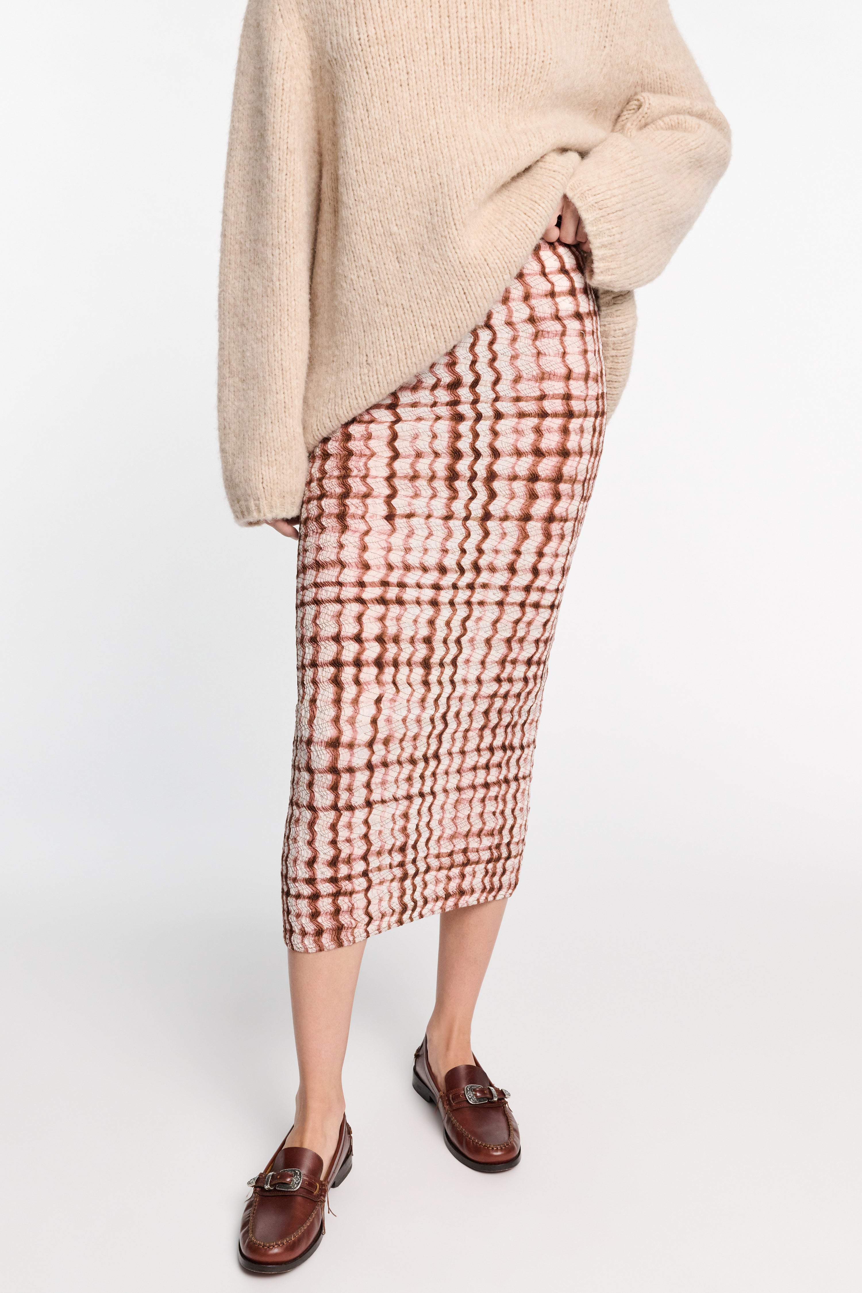 CHECKED STATEMENT skirt
