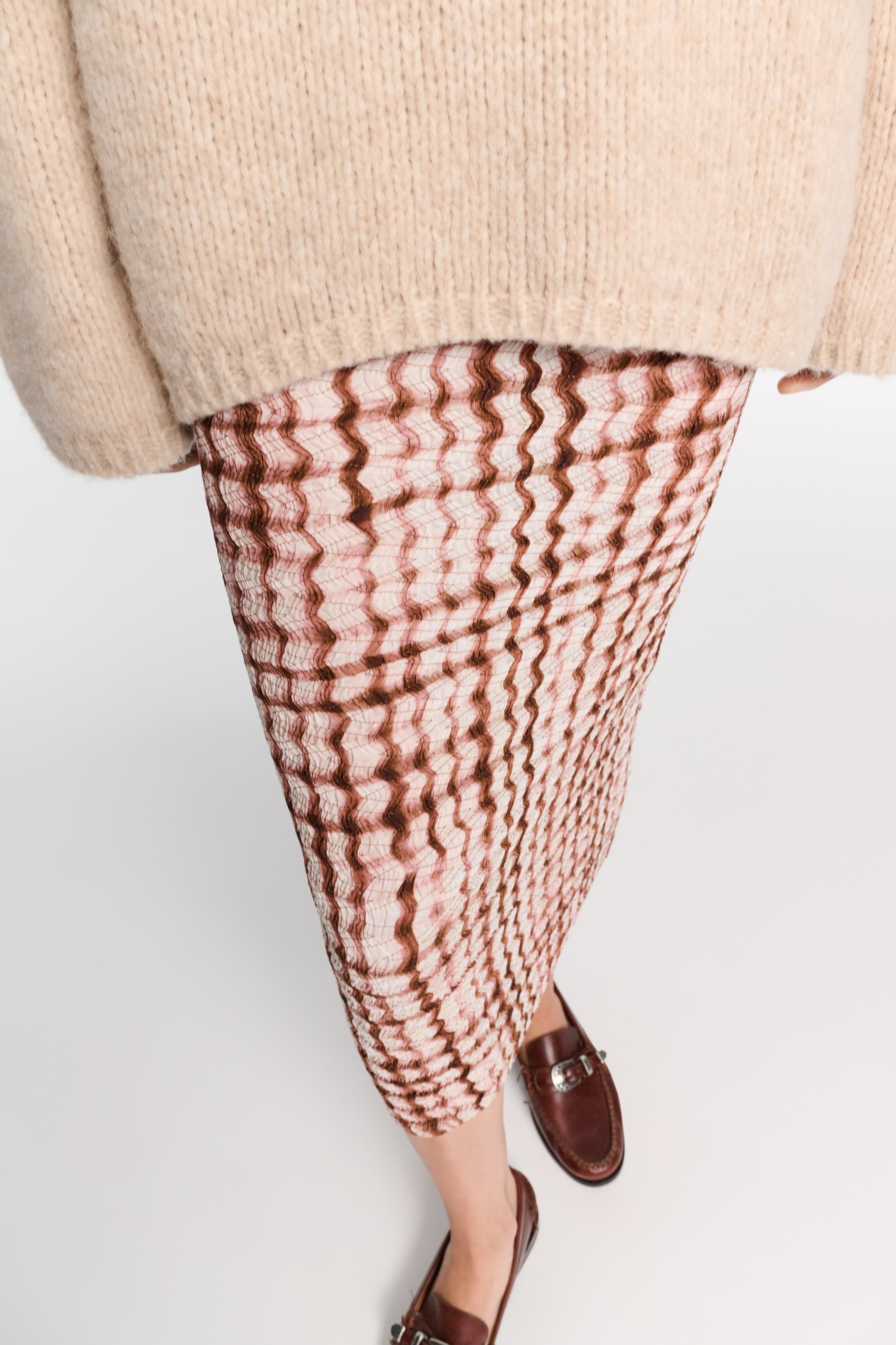 CHECKED STATEMENT skirt