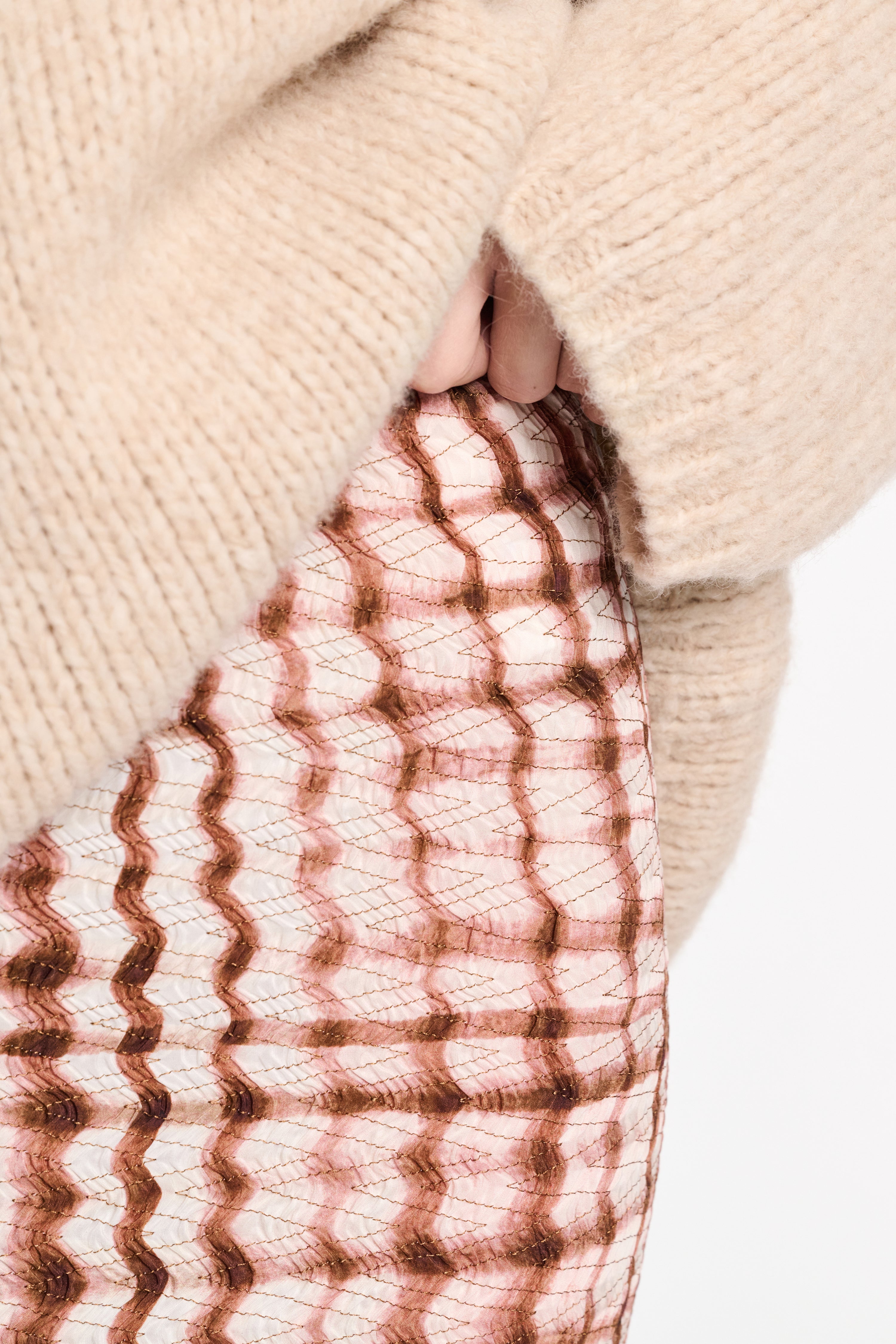 CHECKED STATEMENT skirt