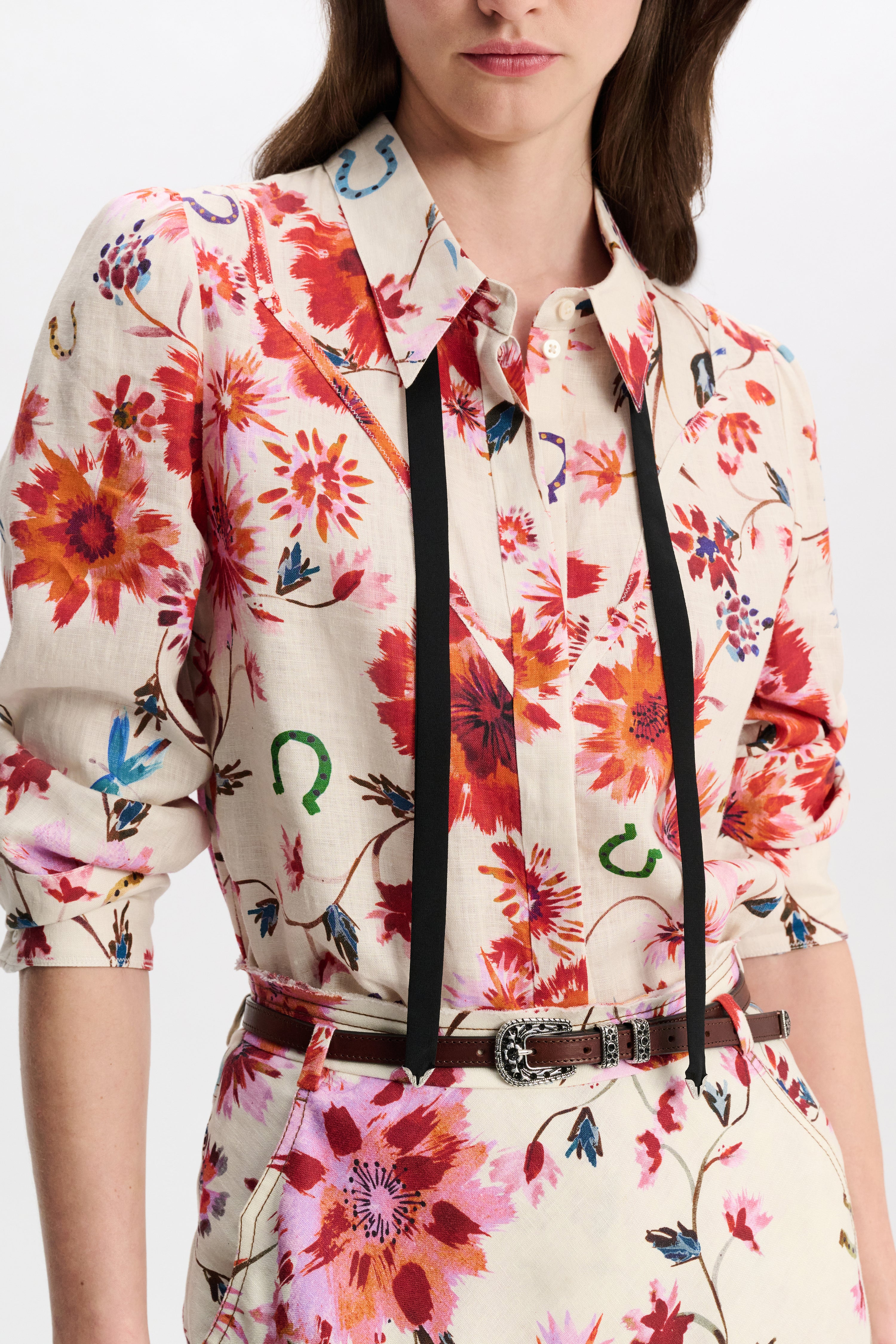 FLORAL EASE I blouse