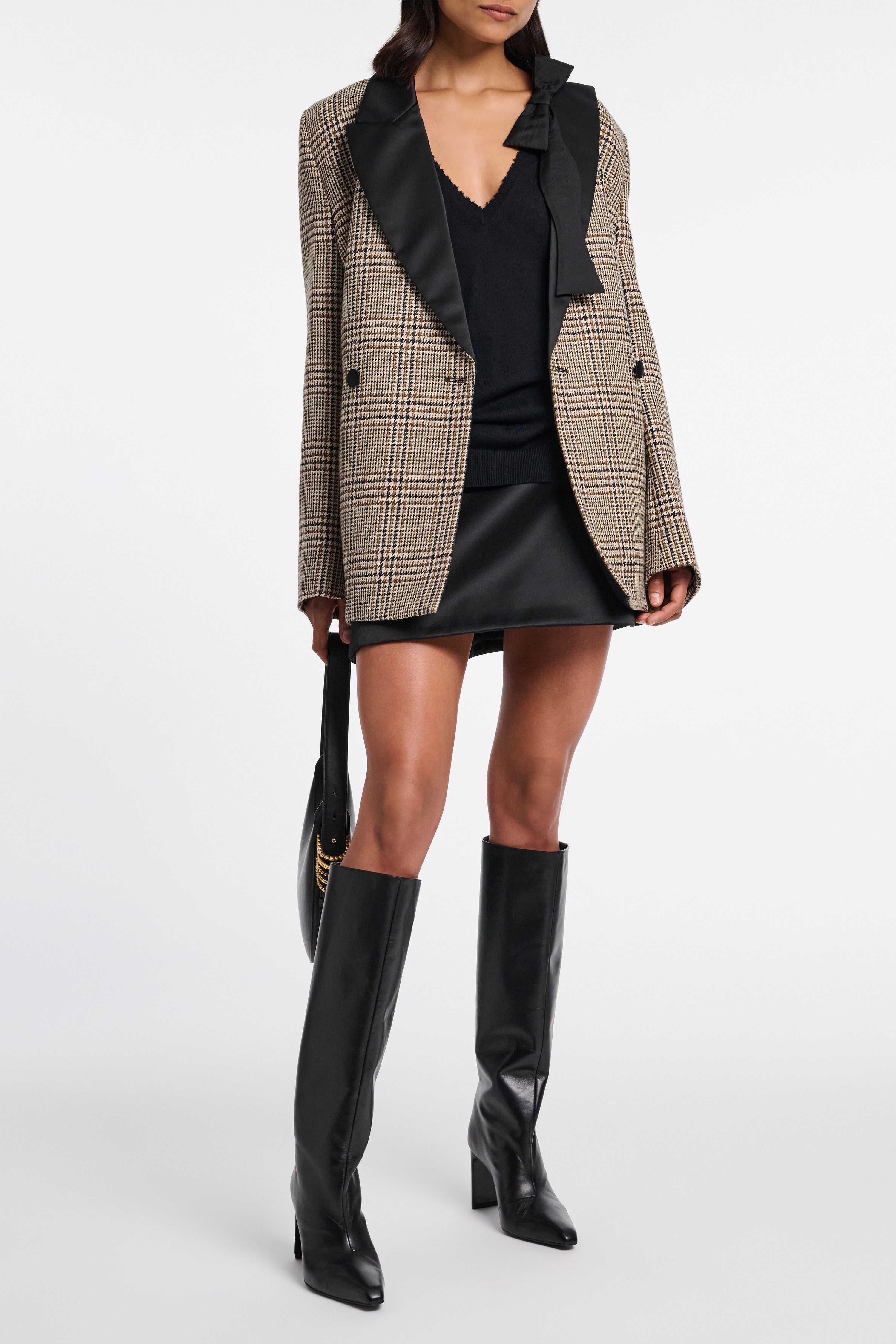 DELICATE STATEMENTS pullover