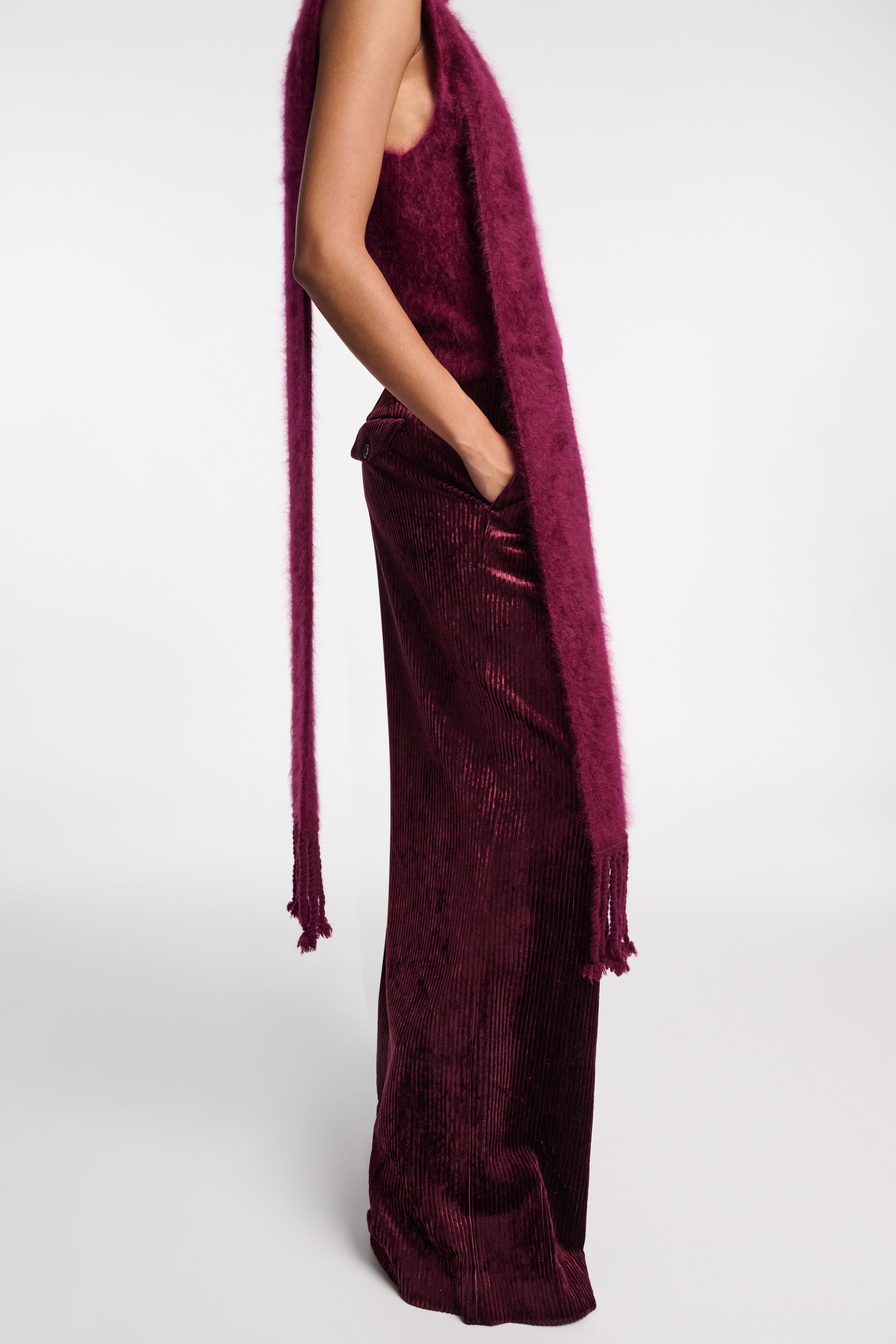 FLUFFY LUXURY scarf
