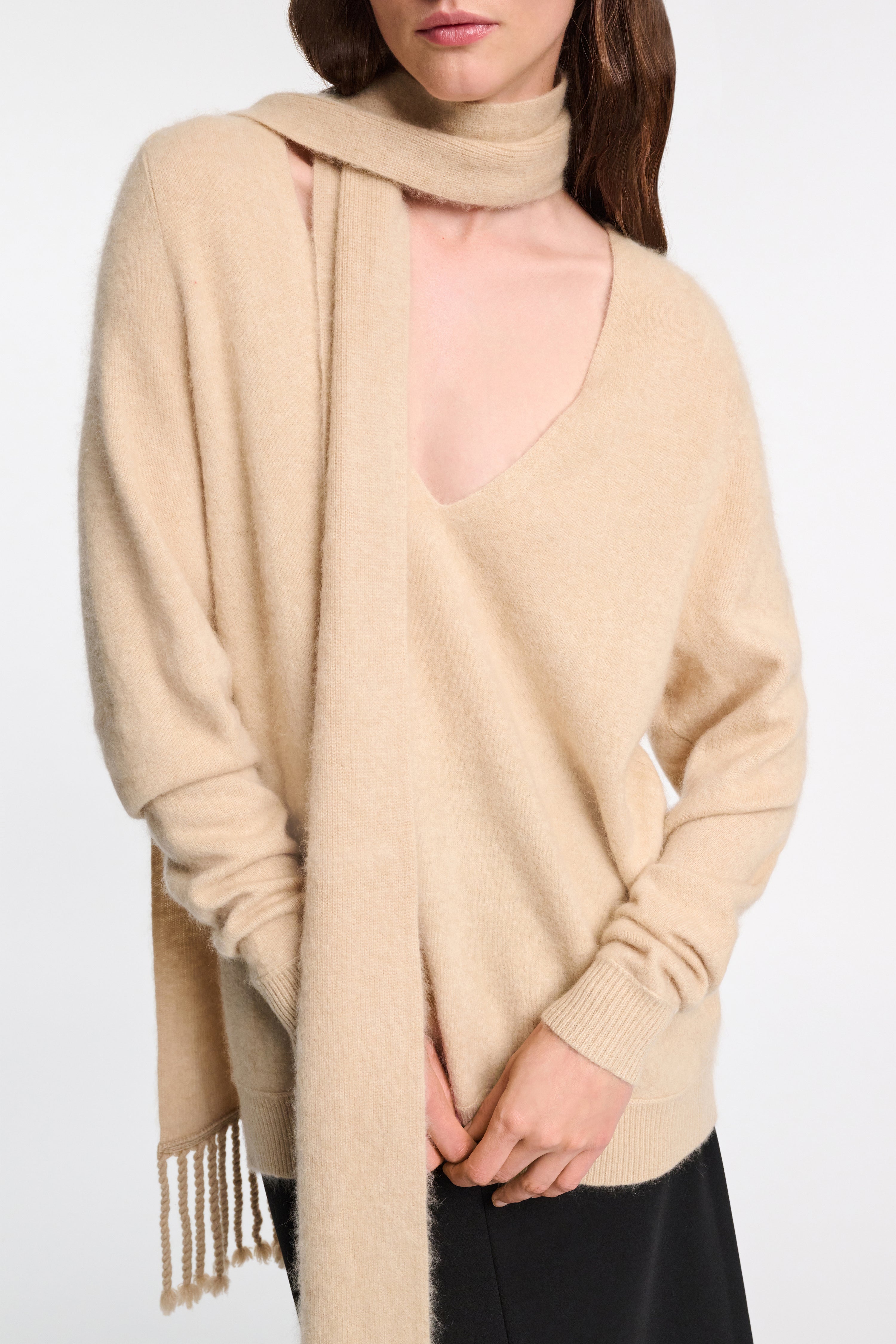 FLUFFY LUXURY scarf